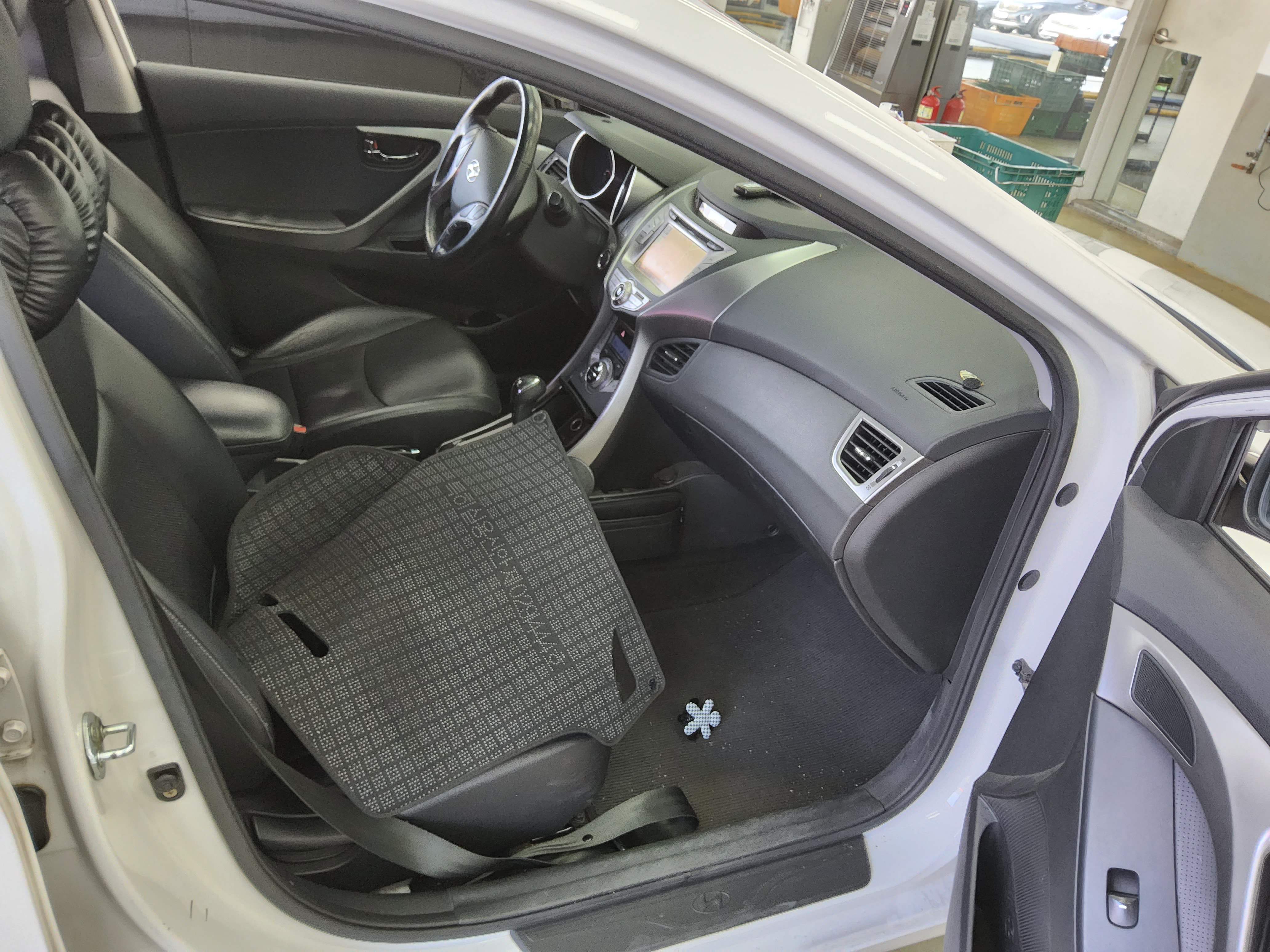 Hyundai  아반떼MD 2013 - Image 13