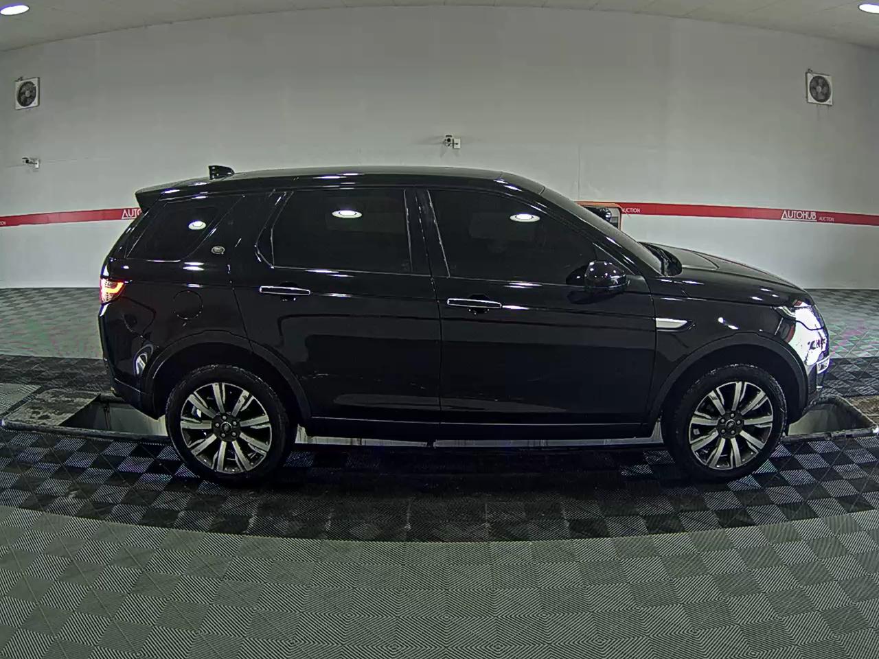 Land Rover Discovery 2019 - Image 3