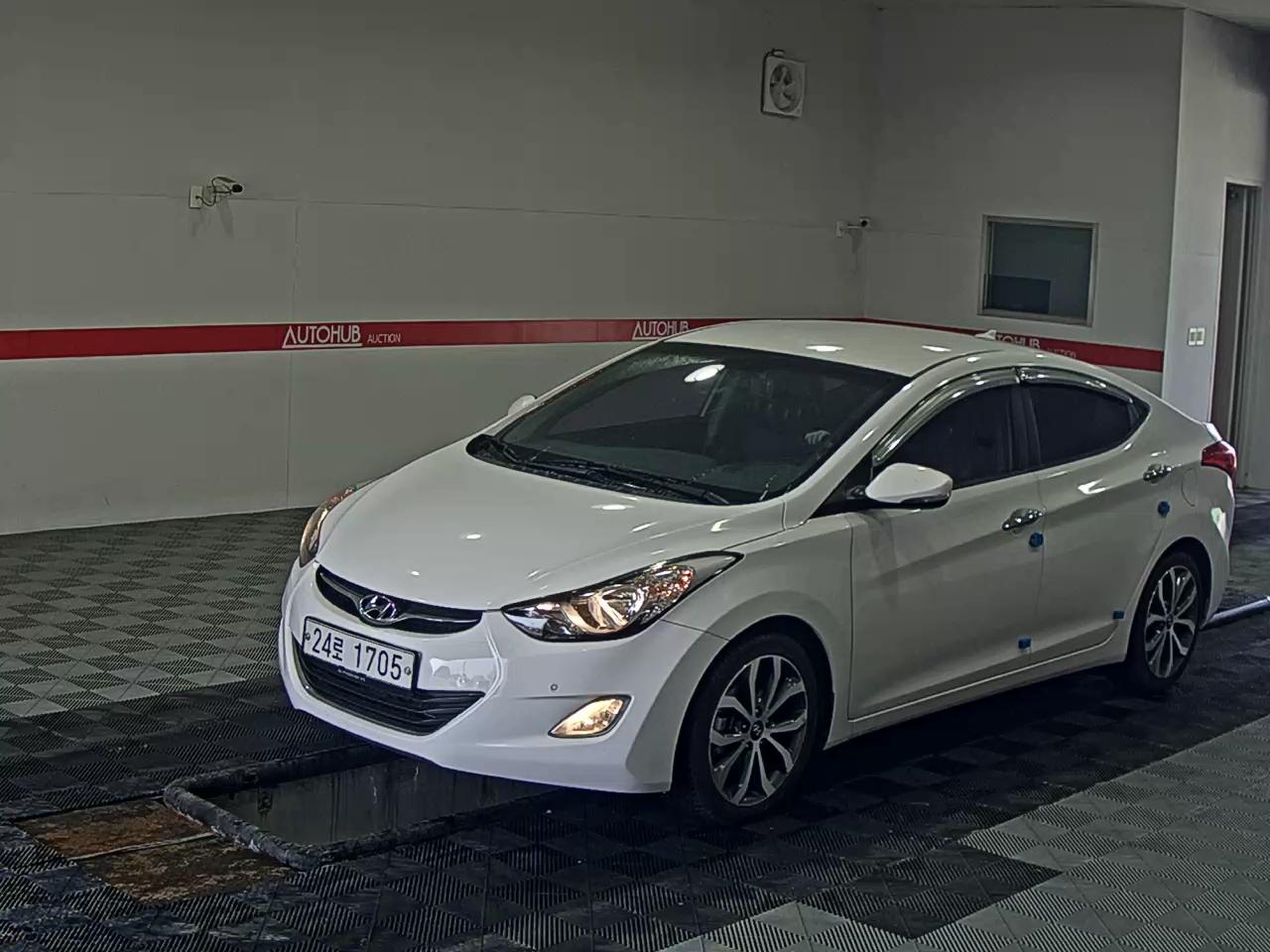 Hyundai  아반떼MD