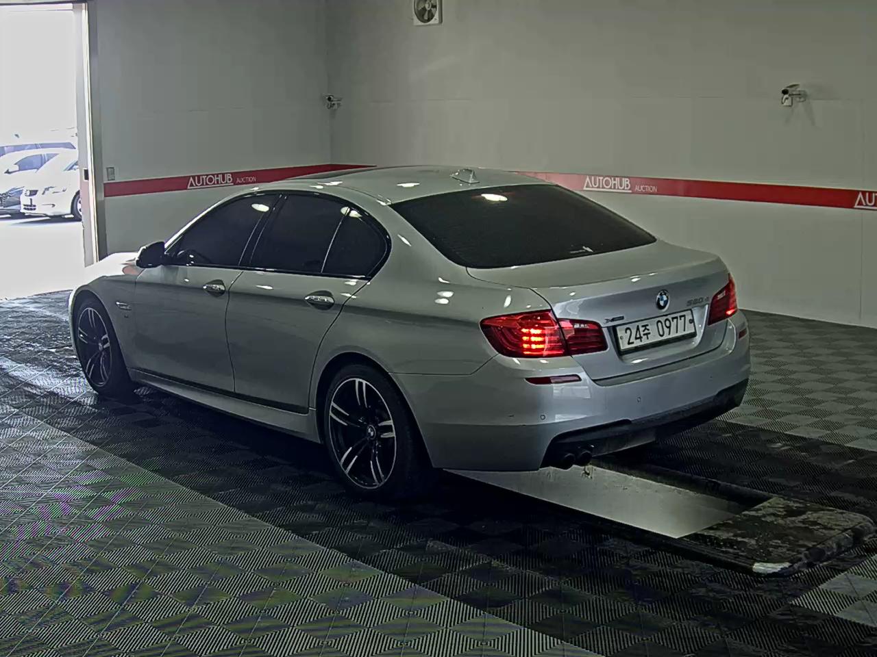 بي إم دبليو الفئة 5 2016 - صورة 5