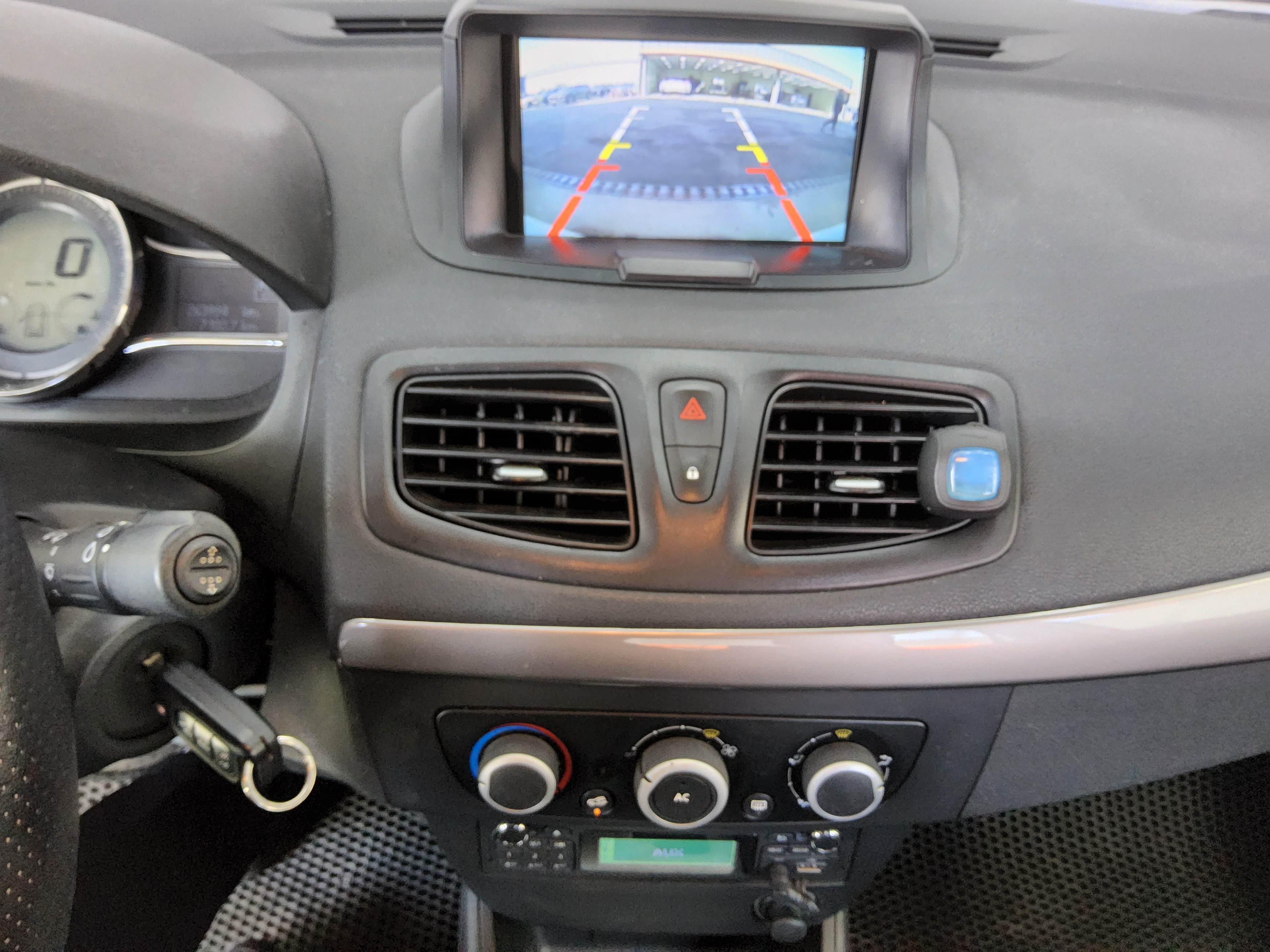 رينو سامسونج SM3 2014 - صورة 16