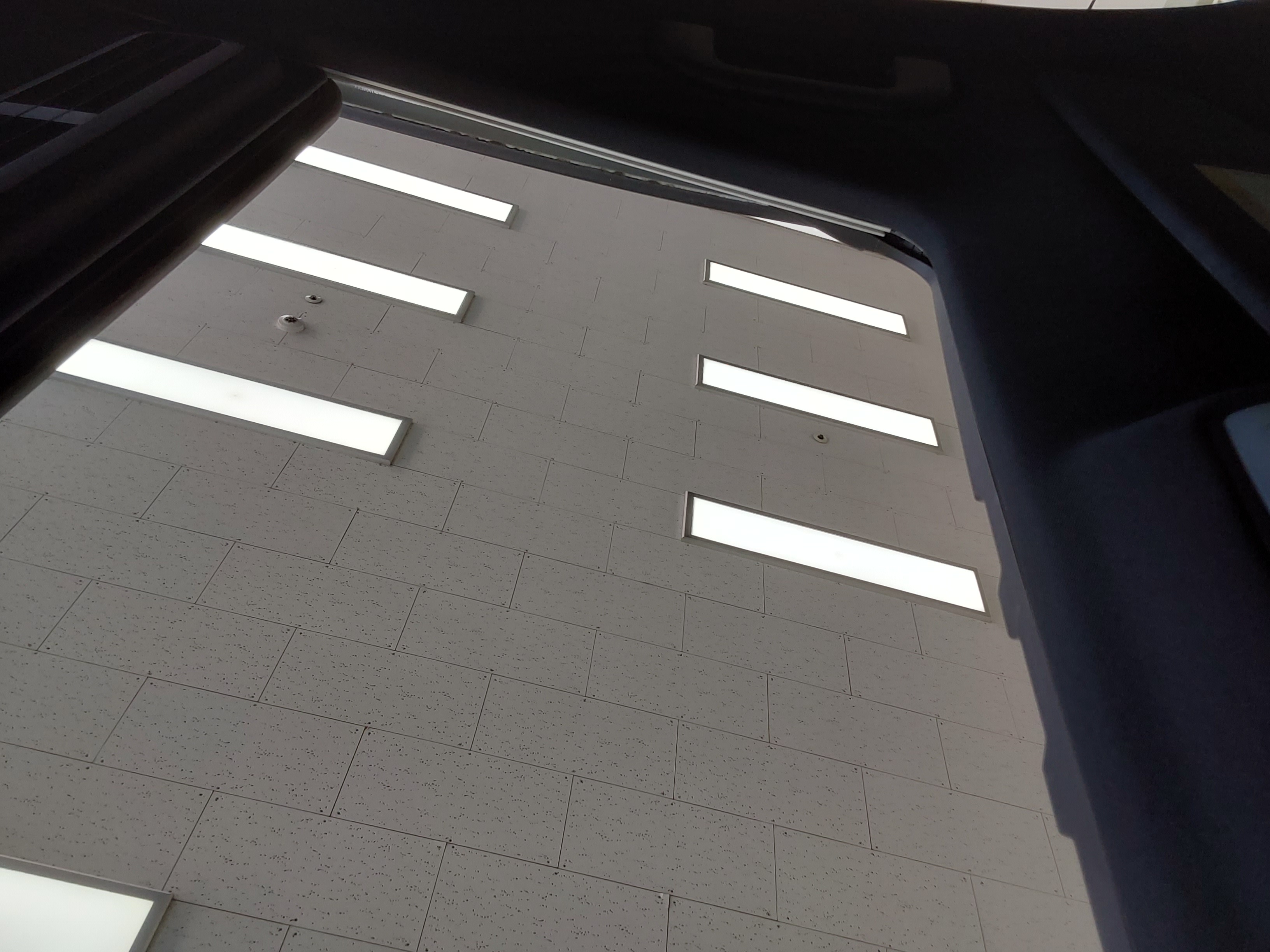 Mercedes-Benz E-Class 2014 - Image 16