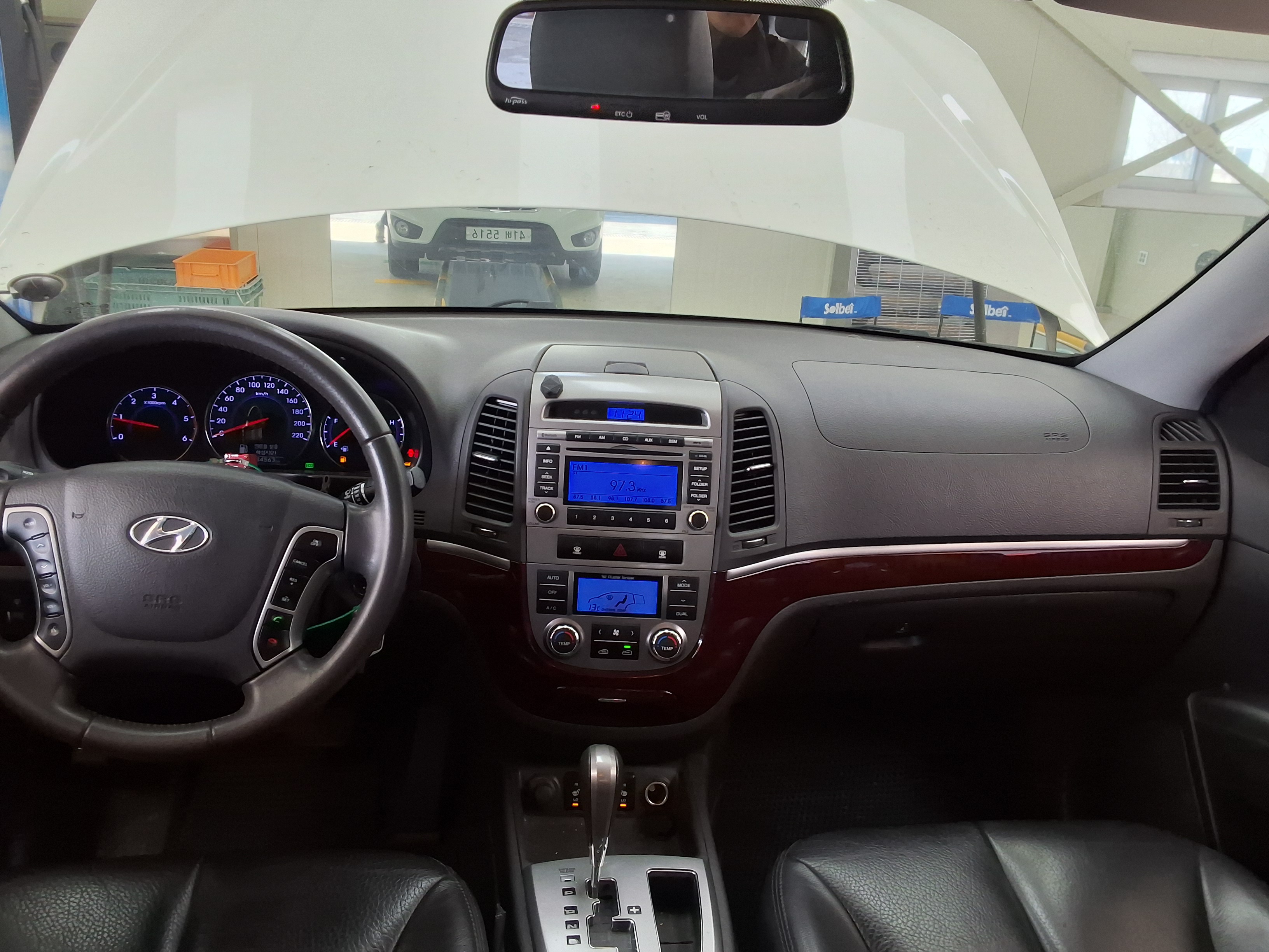 هيونداي سانتافي 2011 - صورة 18