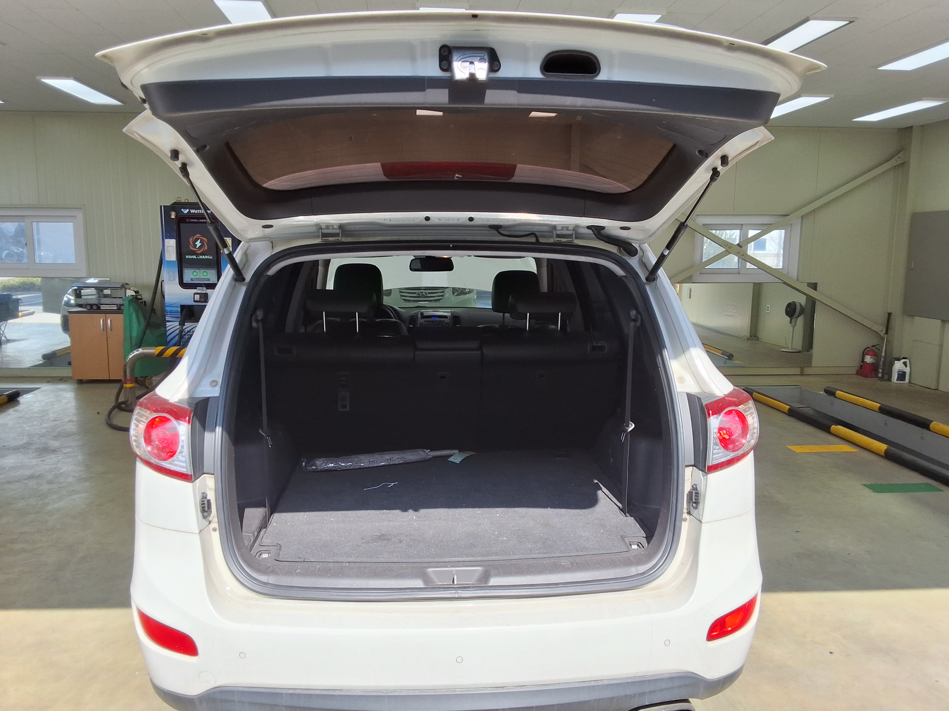 هيونداي سانتافي 2011 - صورة 14