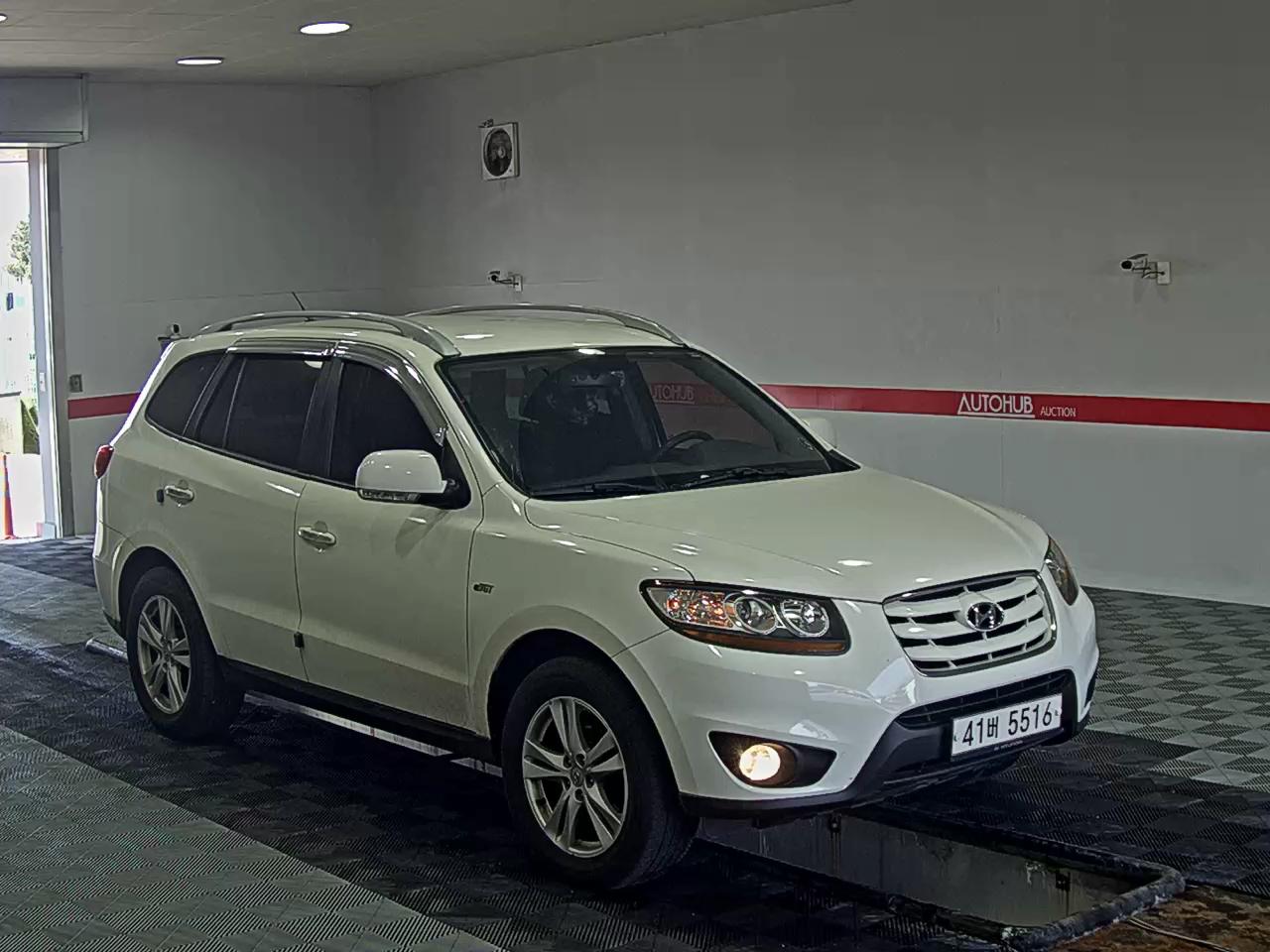 هيونداي سانتافي 2011 - صورة 2