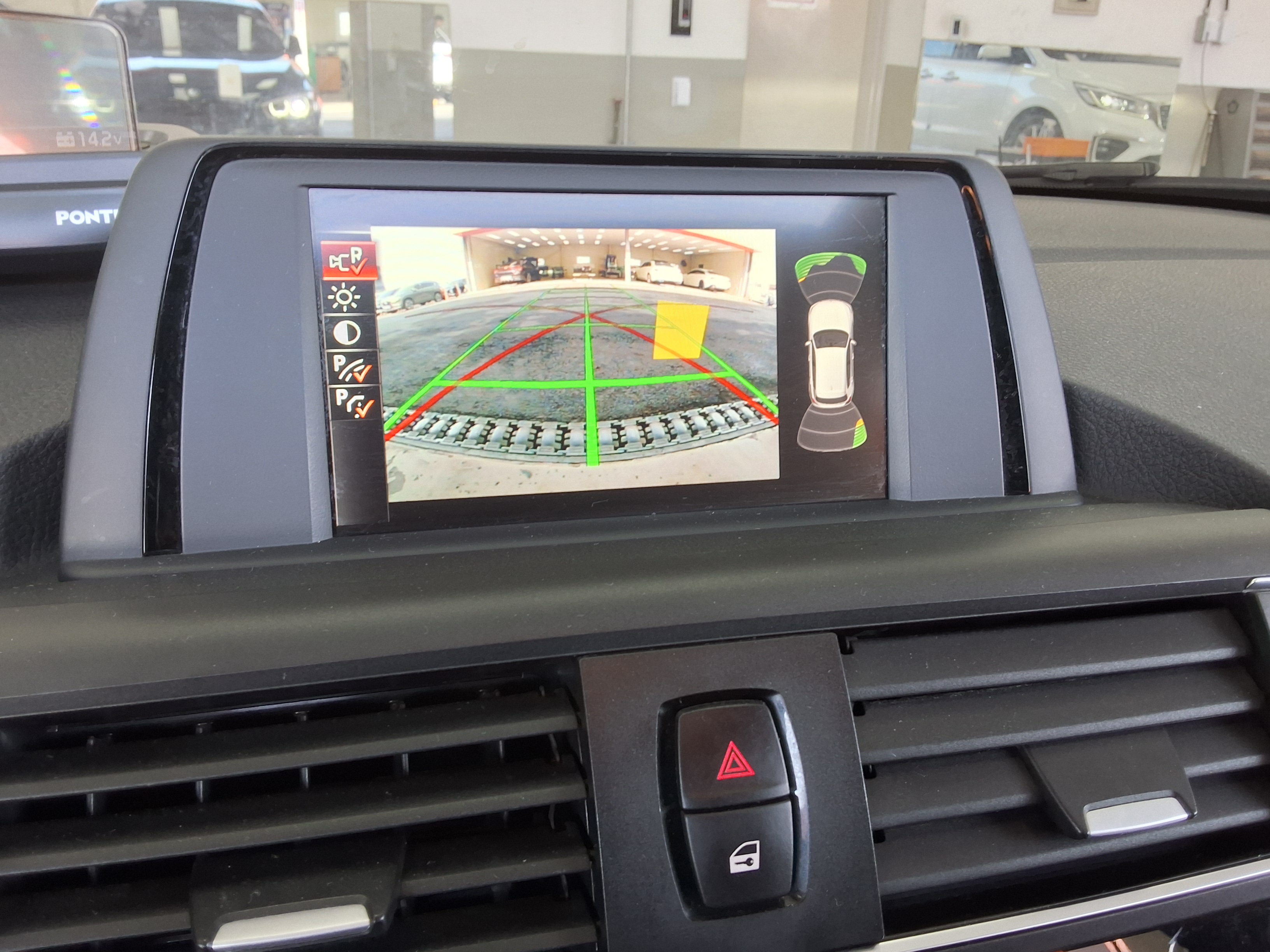 BMW 1 Series 2016 - Image 16