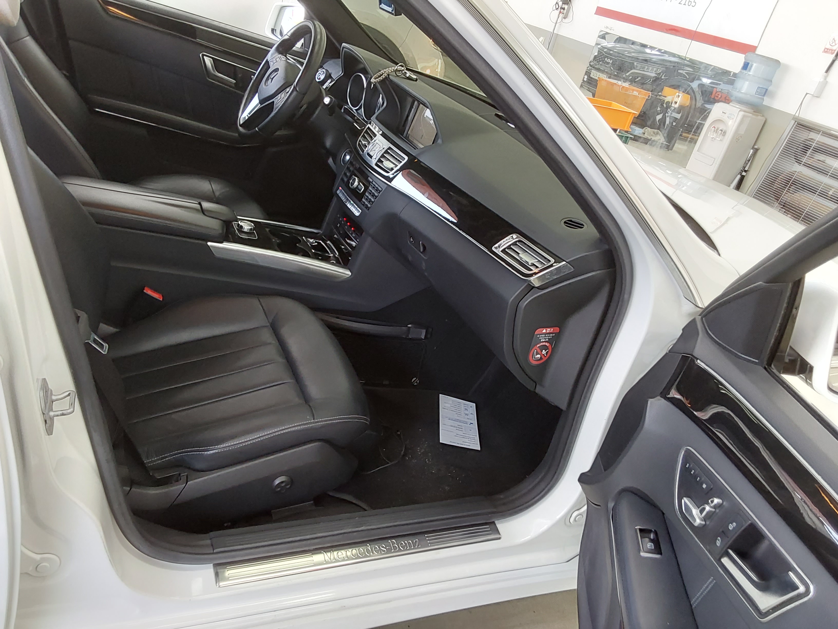 Mercedes-Benz E-Class 2014 - Image 13