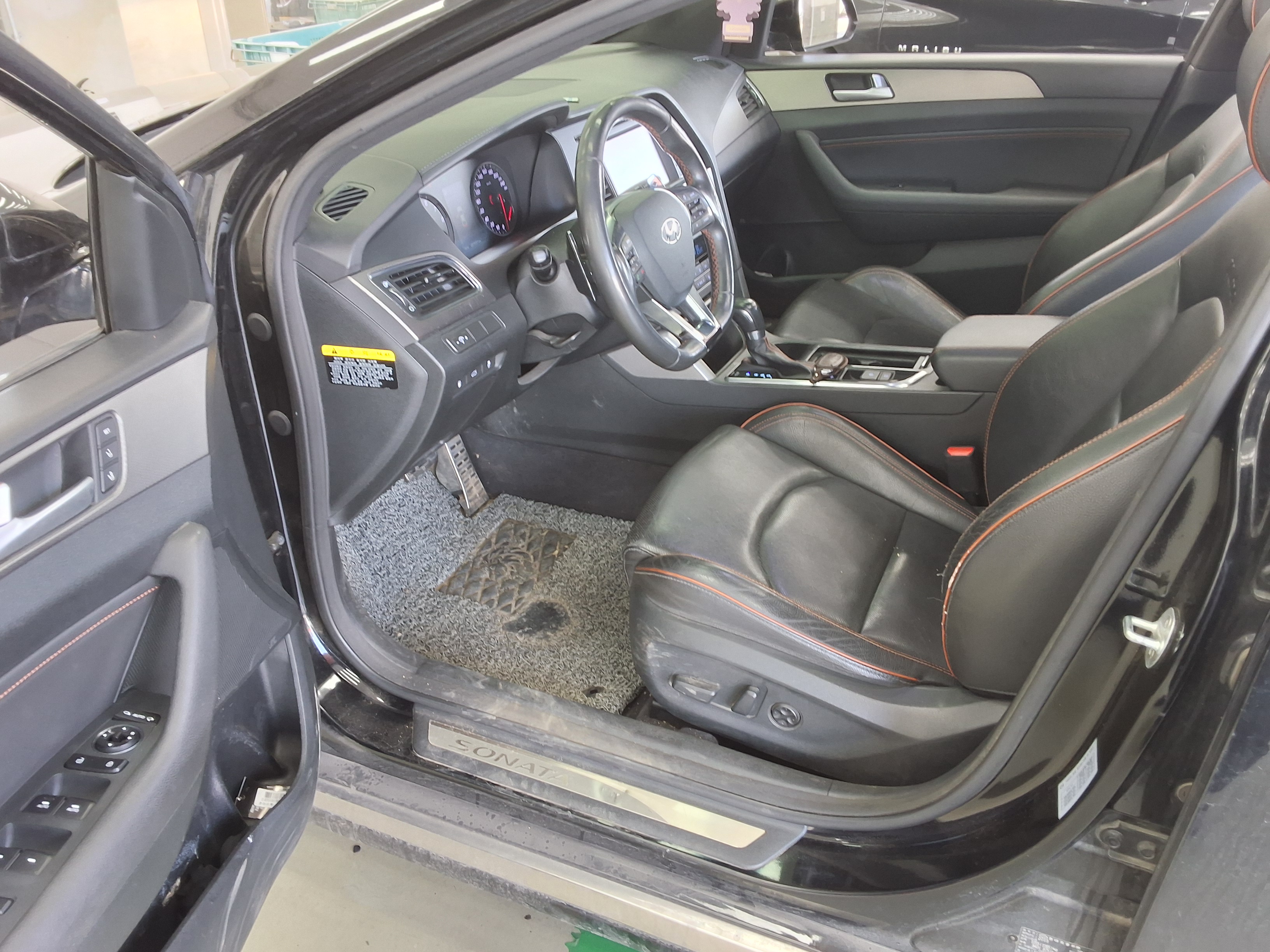 Hyundai  LF쏘나타 2015 - Image 9