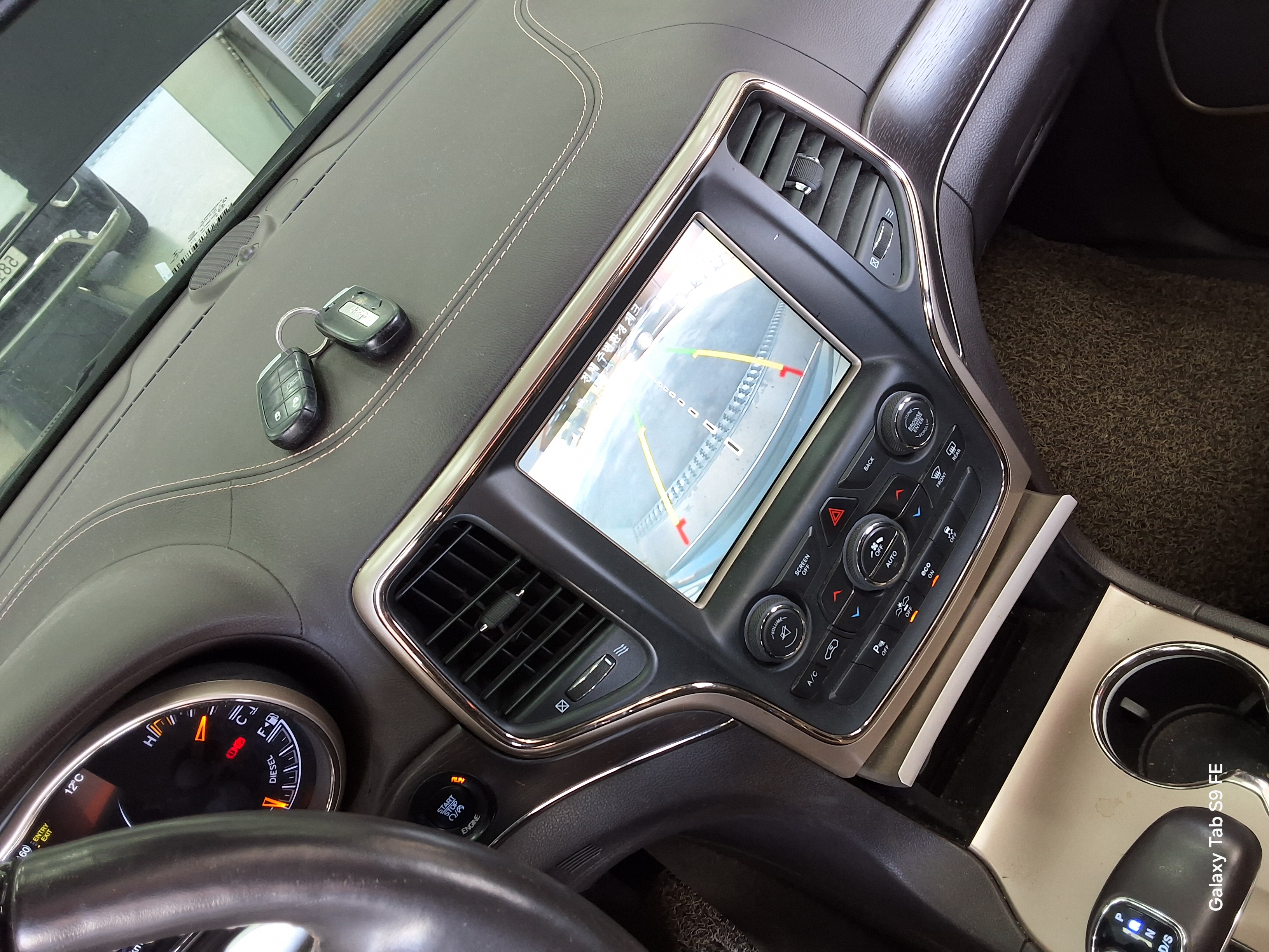 جيب جراند شيروكي 2014 - صورة 17