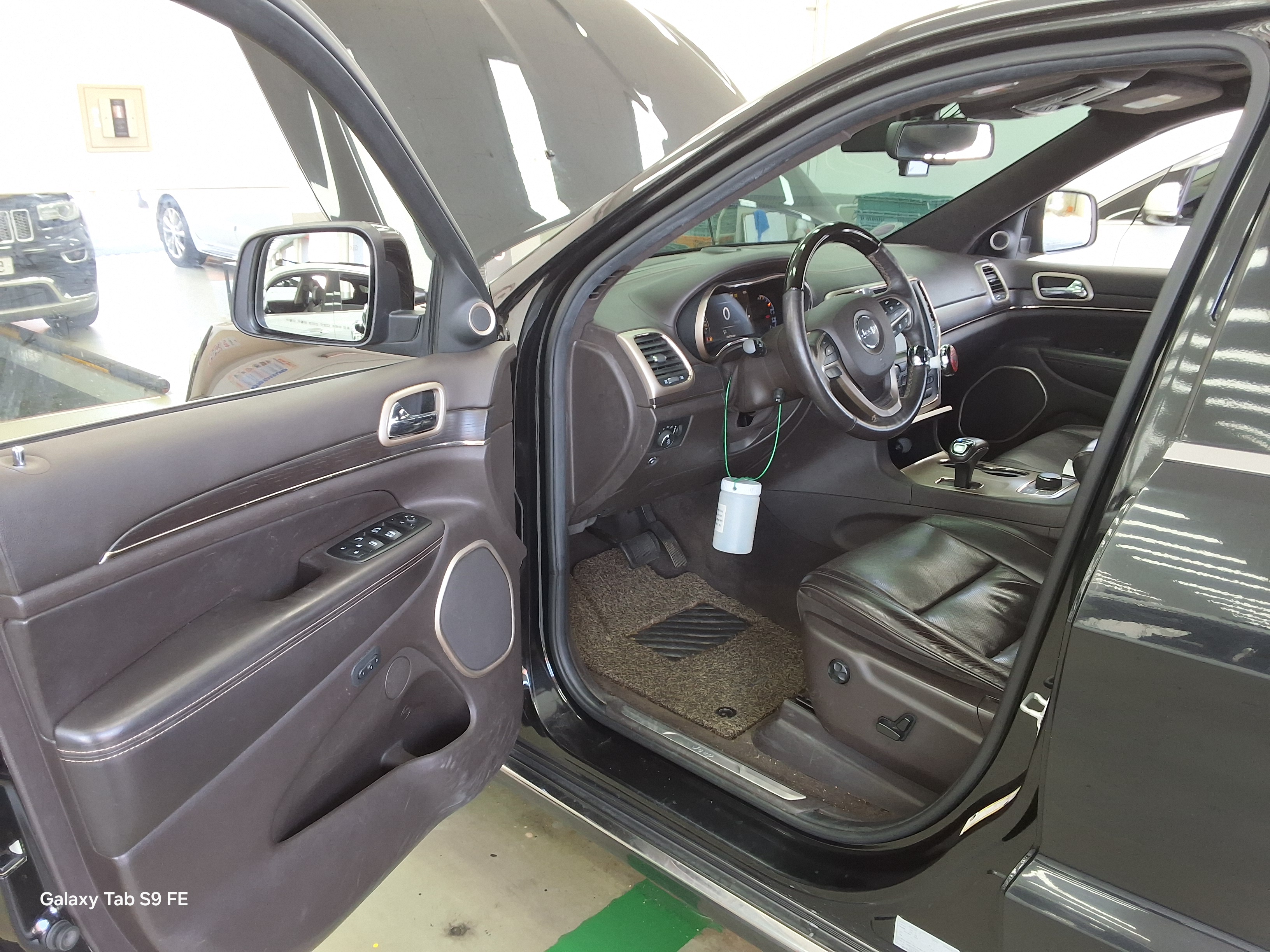 جيب جراند شيروكي 2014 - صورة 9