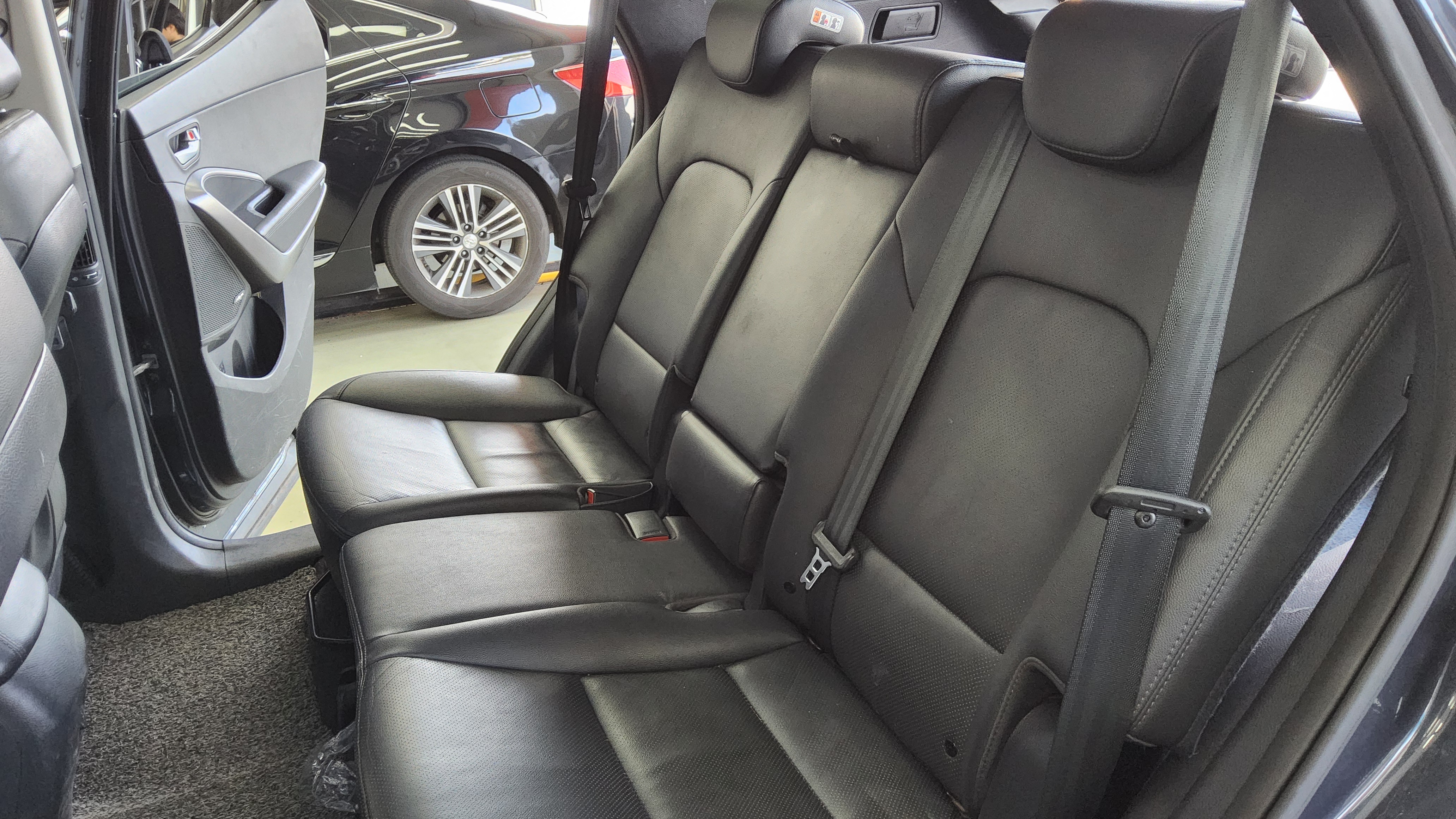 هيونداي سانتافي 2013 - صورة 11