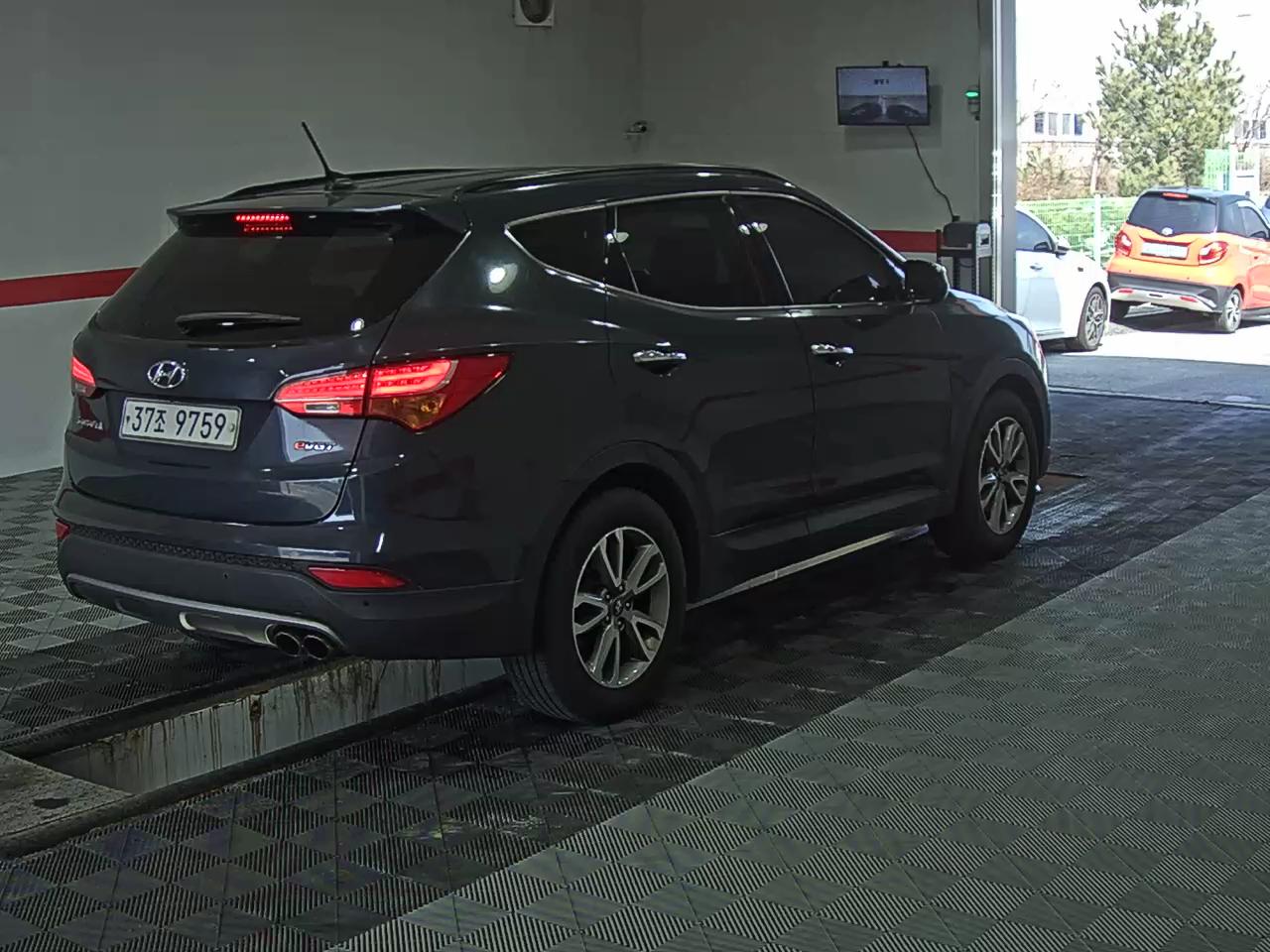 هيونداي سانتافي 2013 - صورة 4