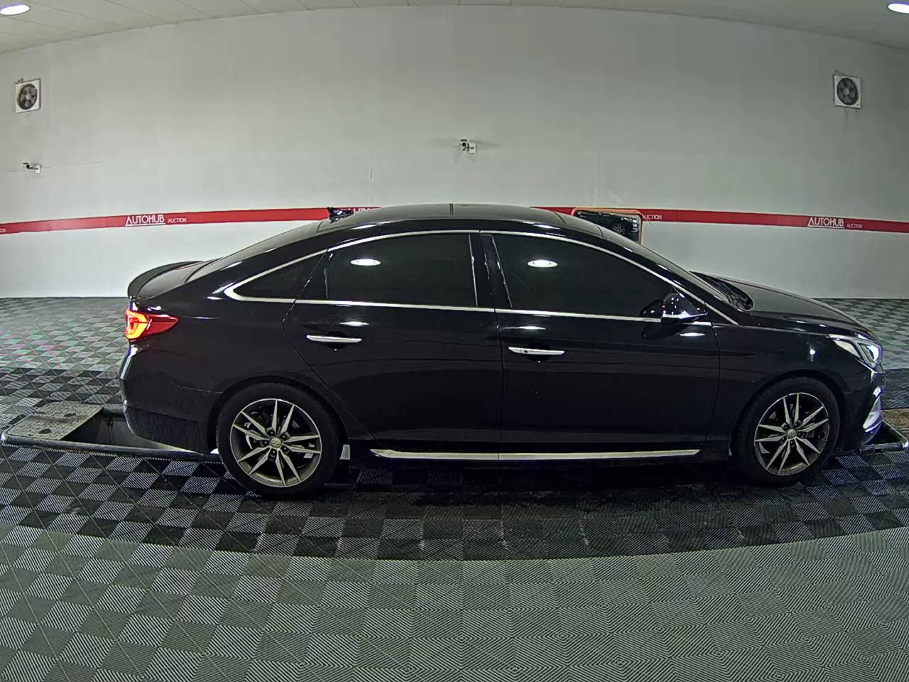 Hyundai  LF쏘나타 2015 - Image 3