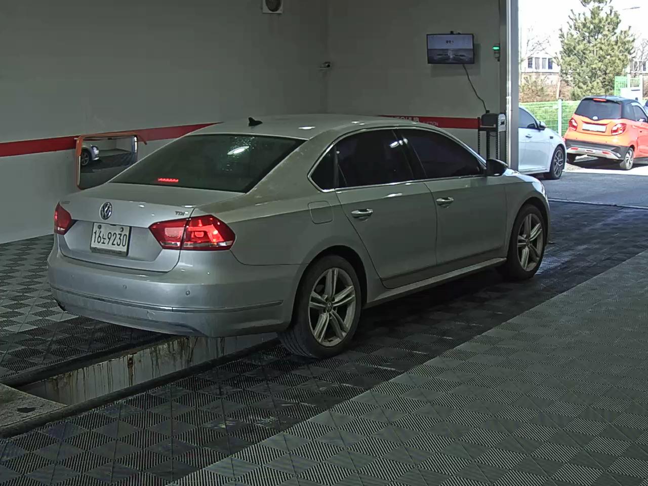 فولكس فاجن أخرى 2013 - صورة 4