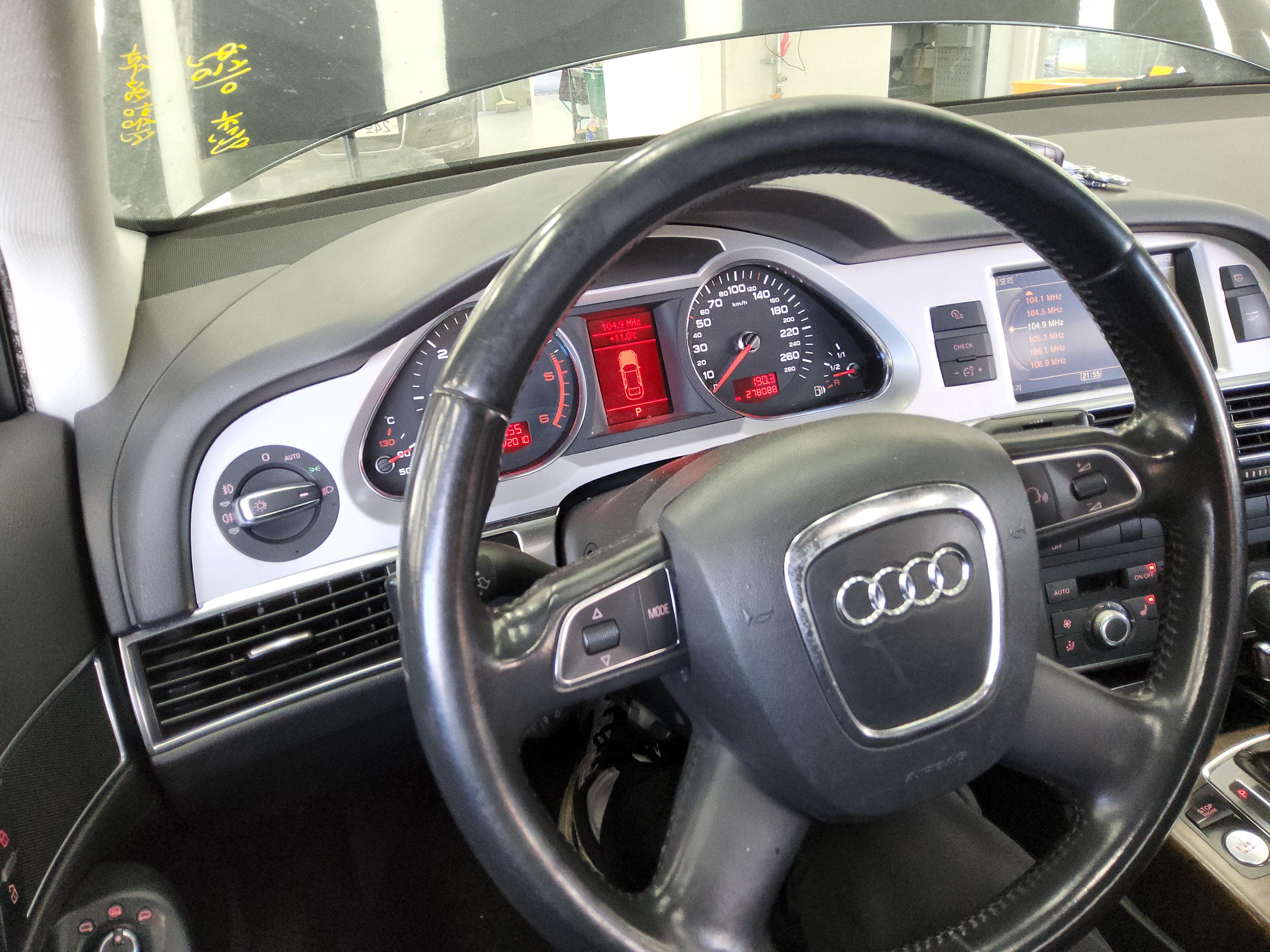 Audi A6 2011 - Image 18