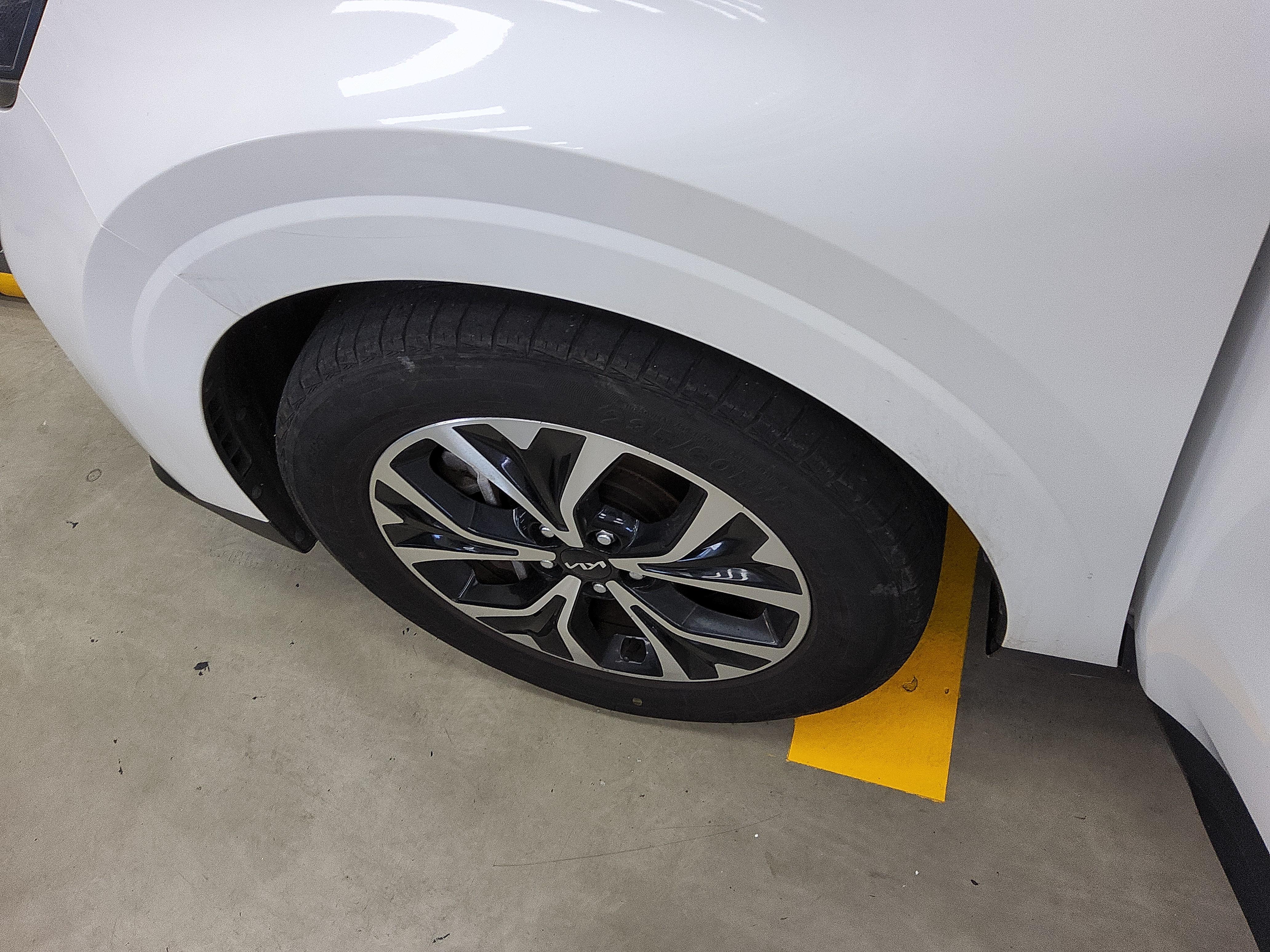 Kia Carnival 2023 - Image 20