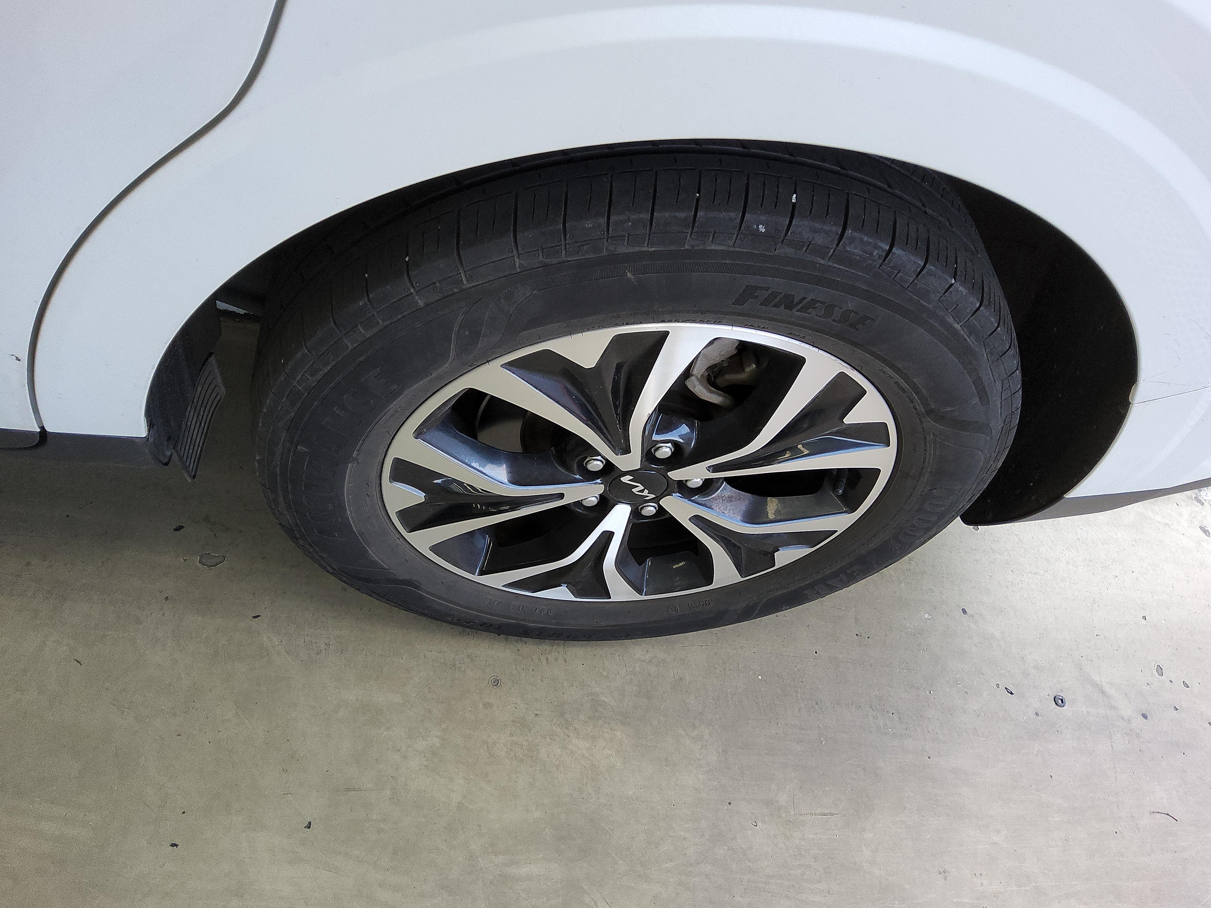 Kia Carnival 2023 - Image 21