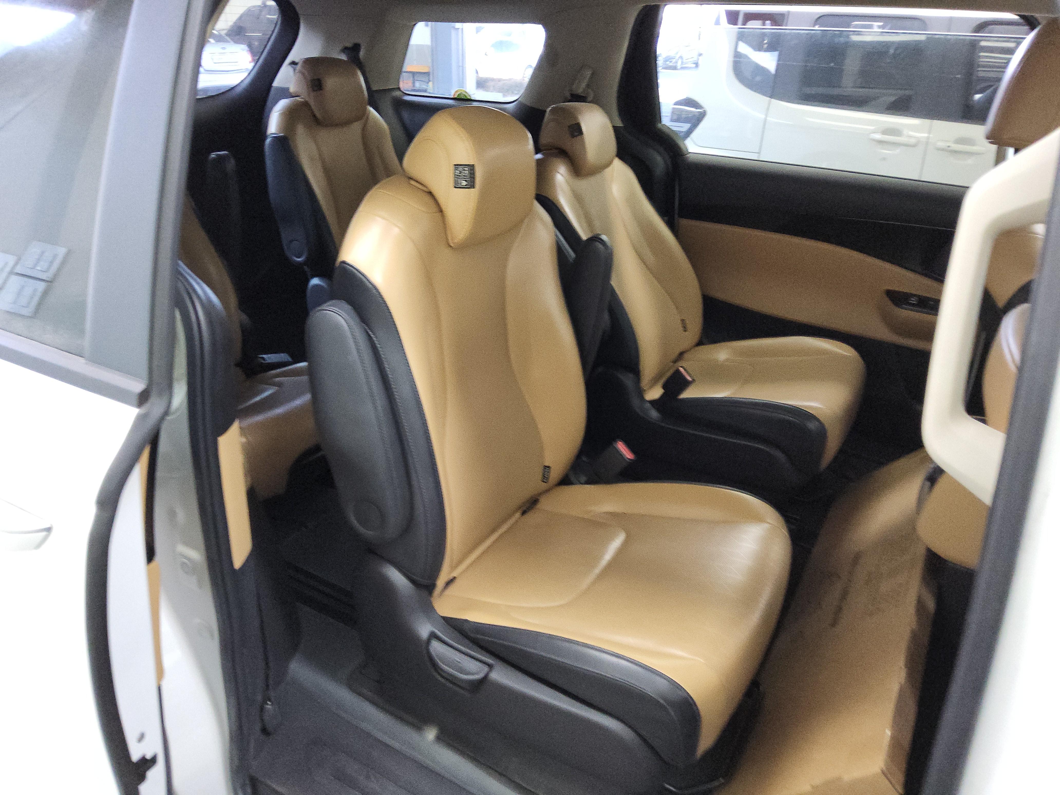 Kia Carnival 2023 - Image 13