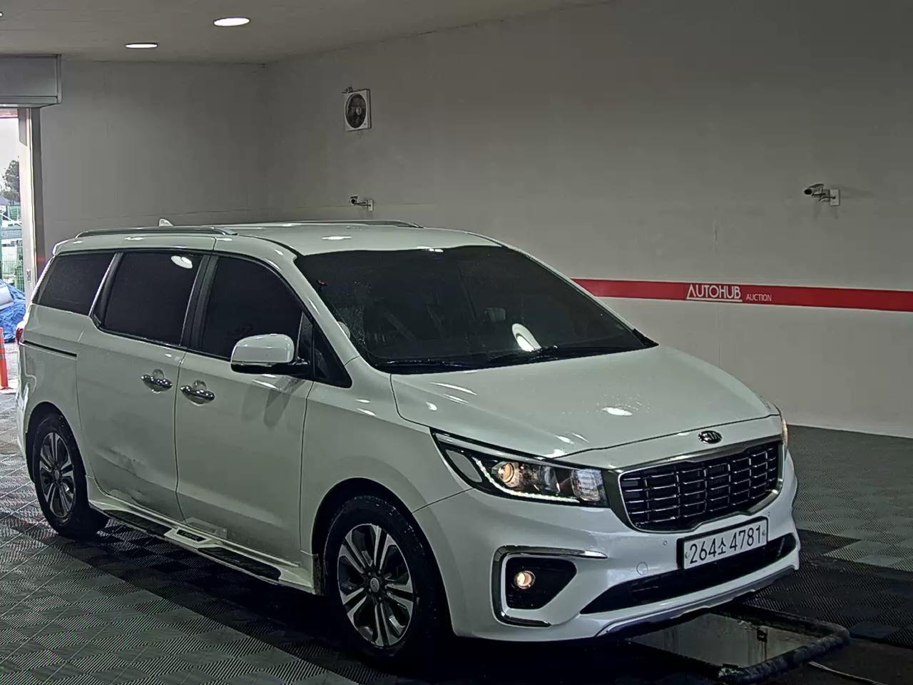Kia New Carnival 2020 - Image 2