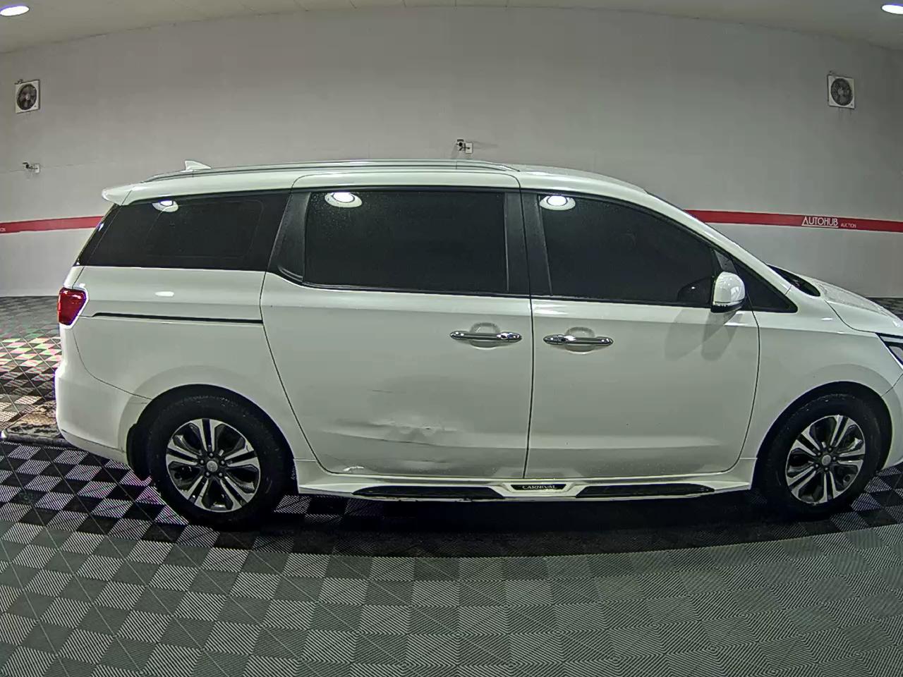 Kia New Carnival 2020 - Image 3