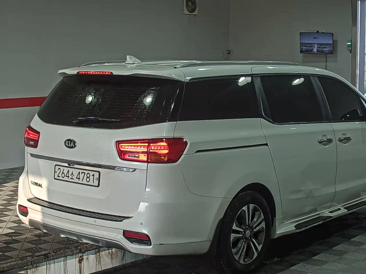 Kia New Carnival 2020 - Image 4