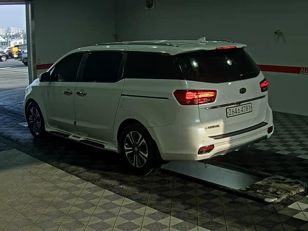 Kia New Carnival 2020 - Image 5