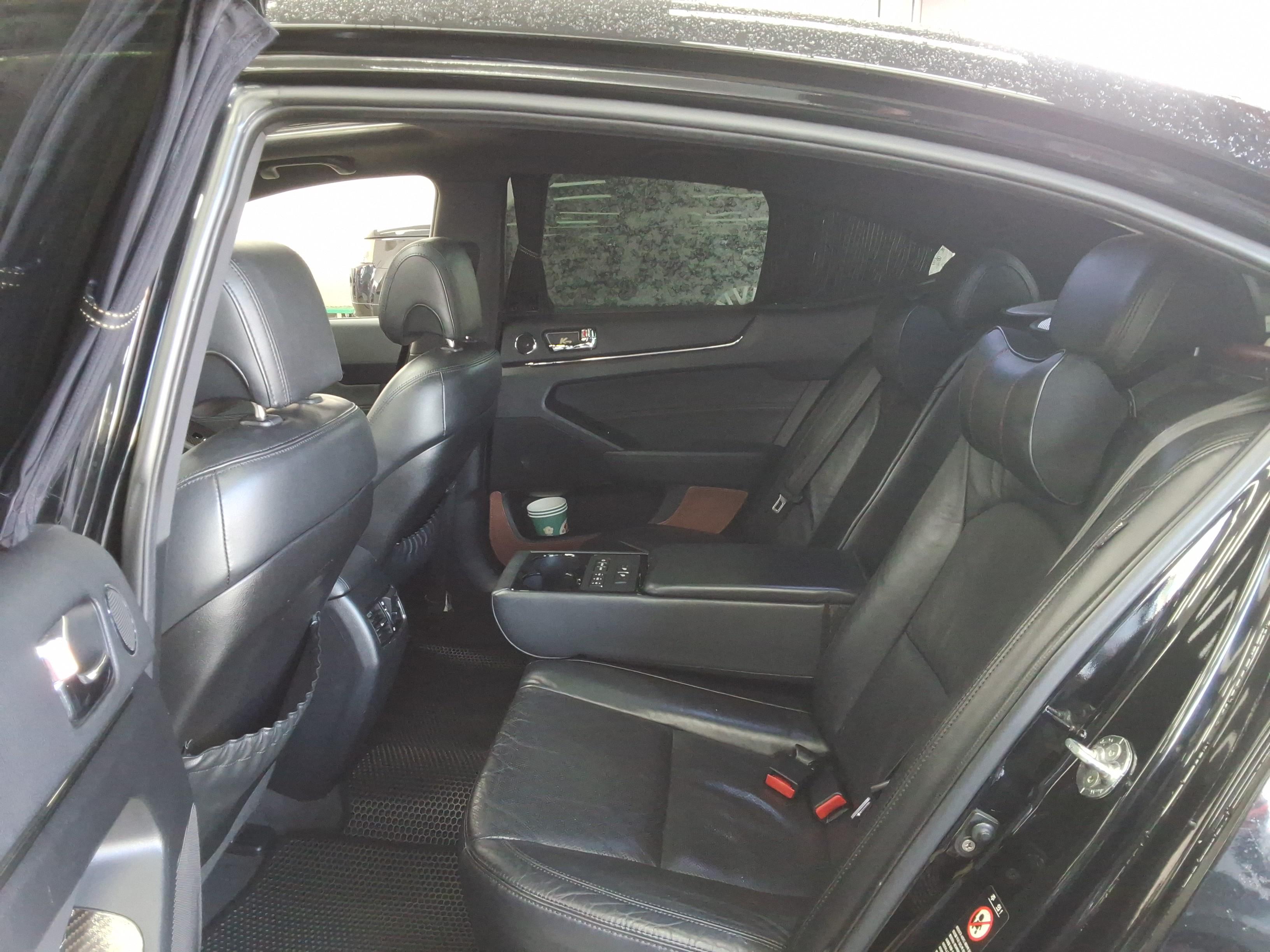 Kia K7 2011 - Image 11