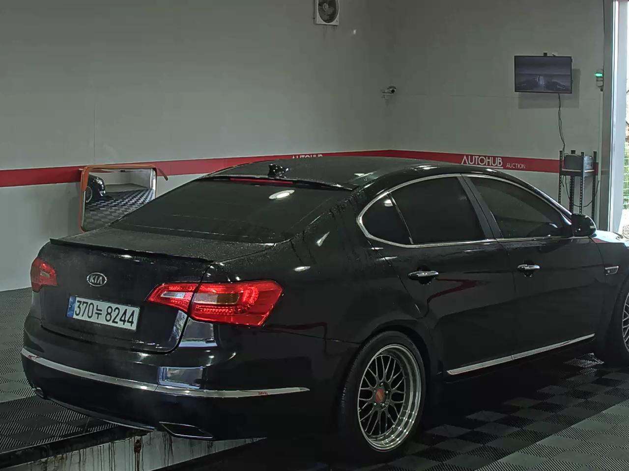 Kia K7 2011 - Image 4