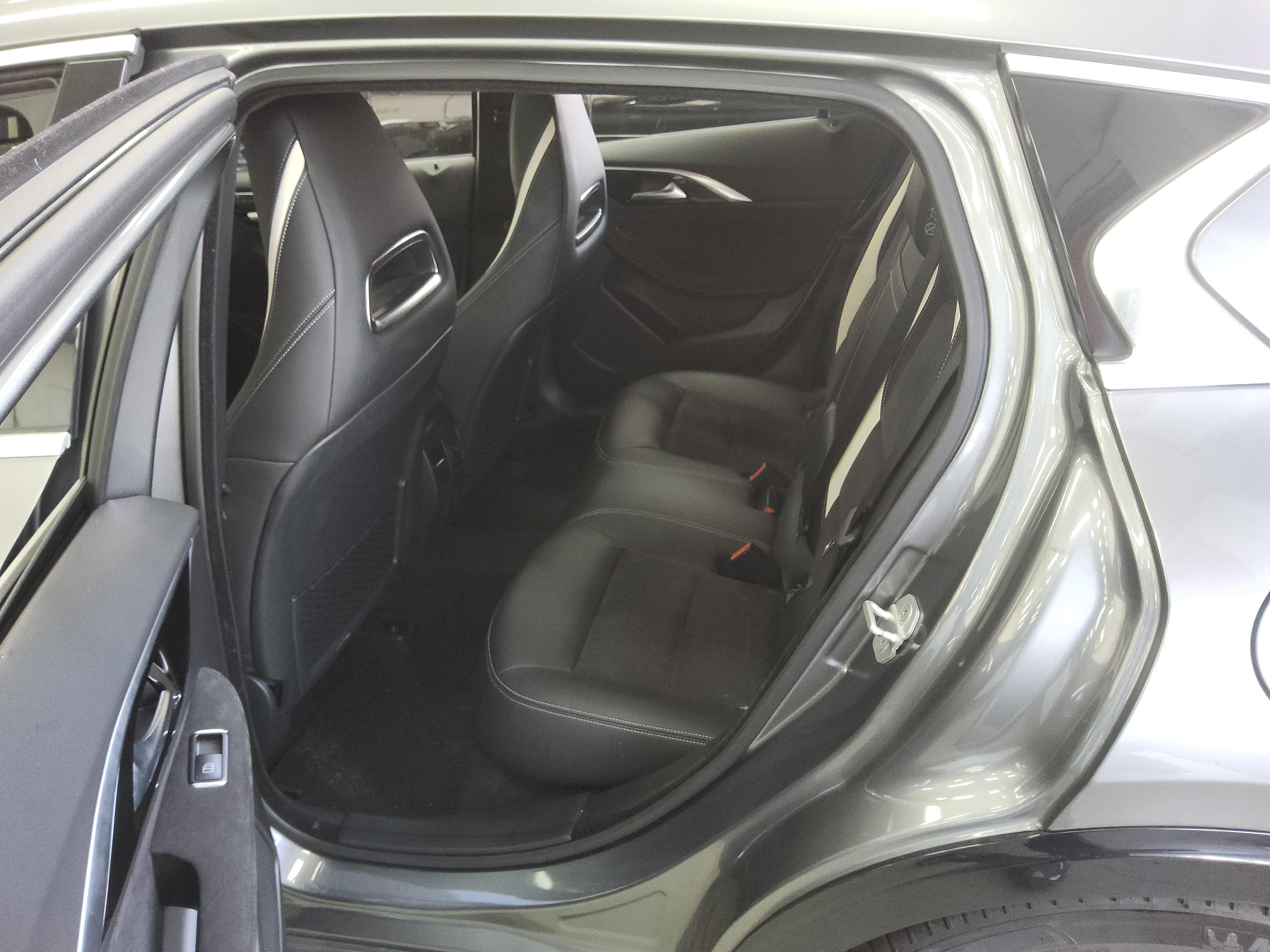 إنفينيتي Q30 2017 - صورة 11