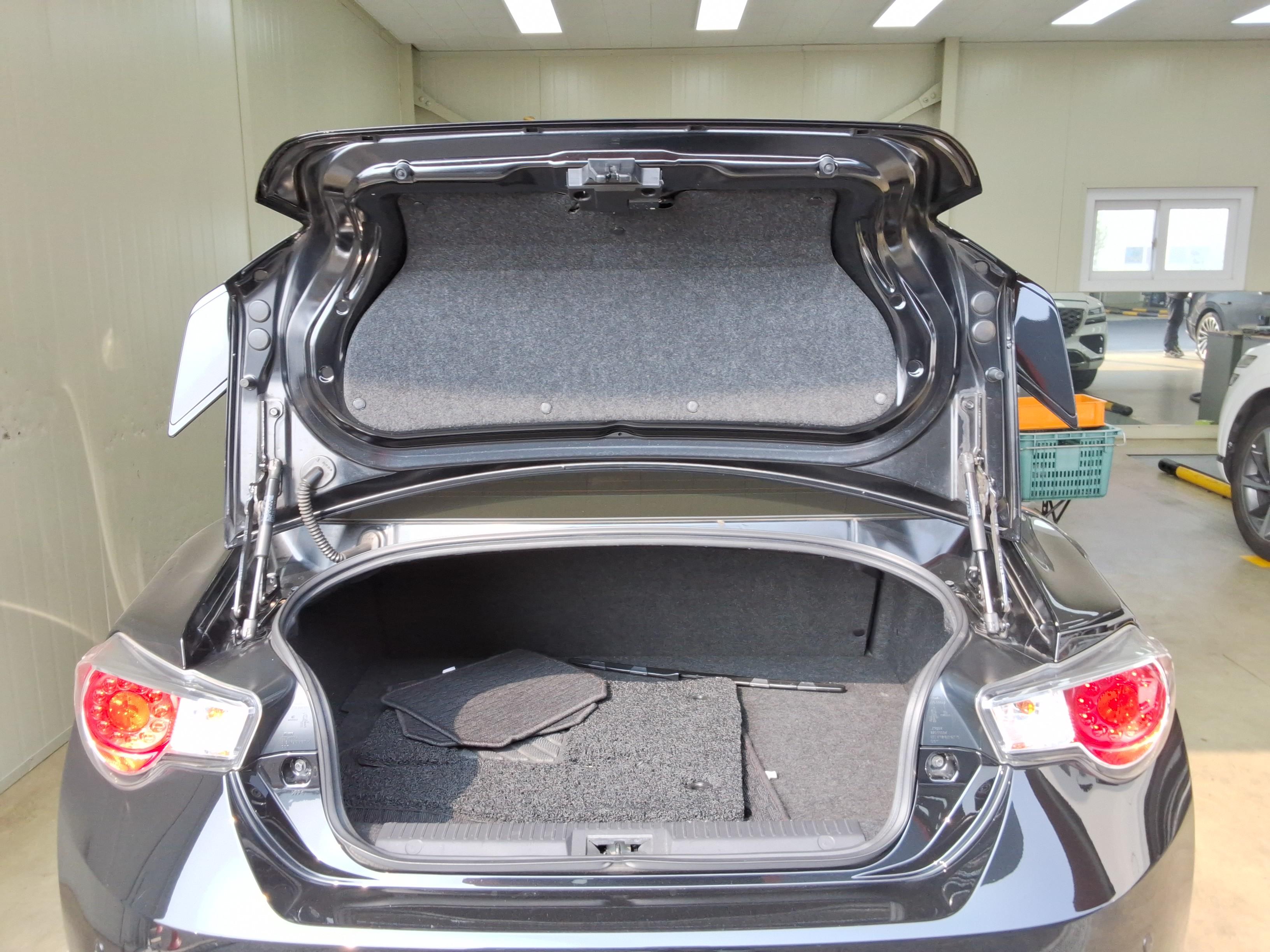 تويوتا 86 2013 - صورة 10