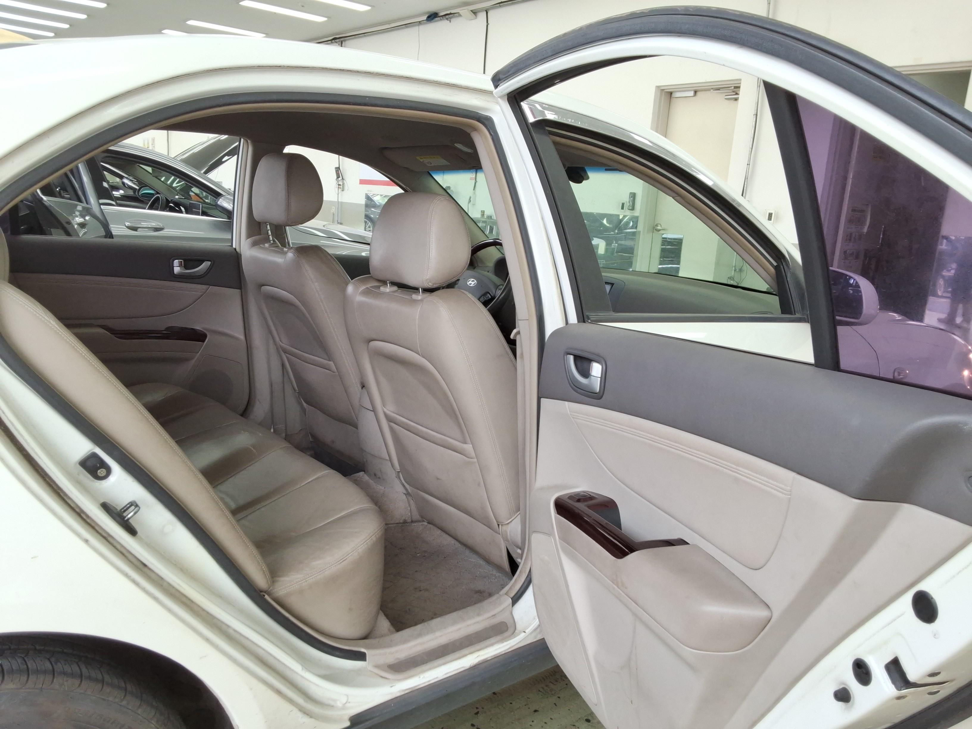 Hyundai Sonata 2007 - Image 11