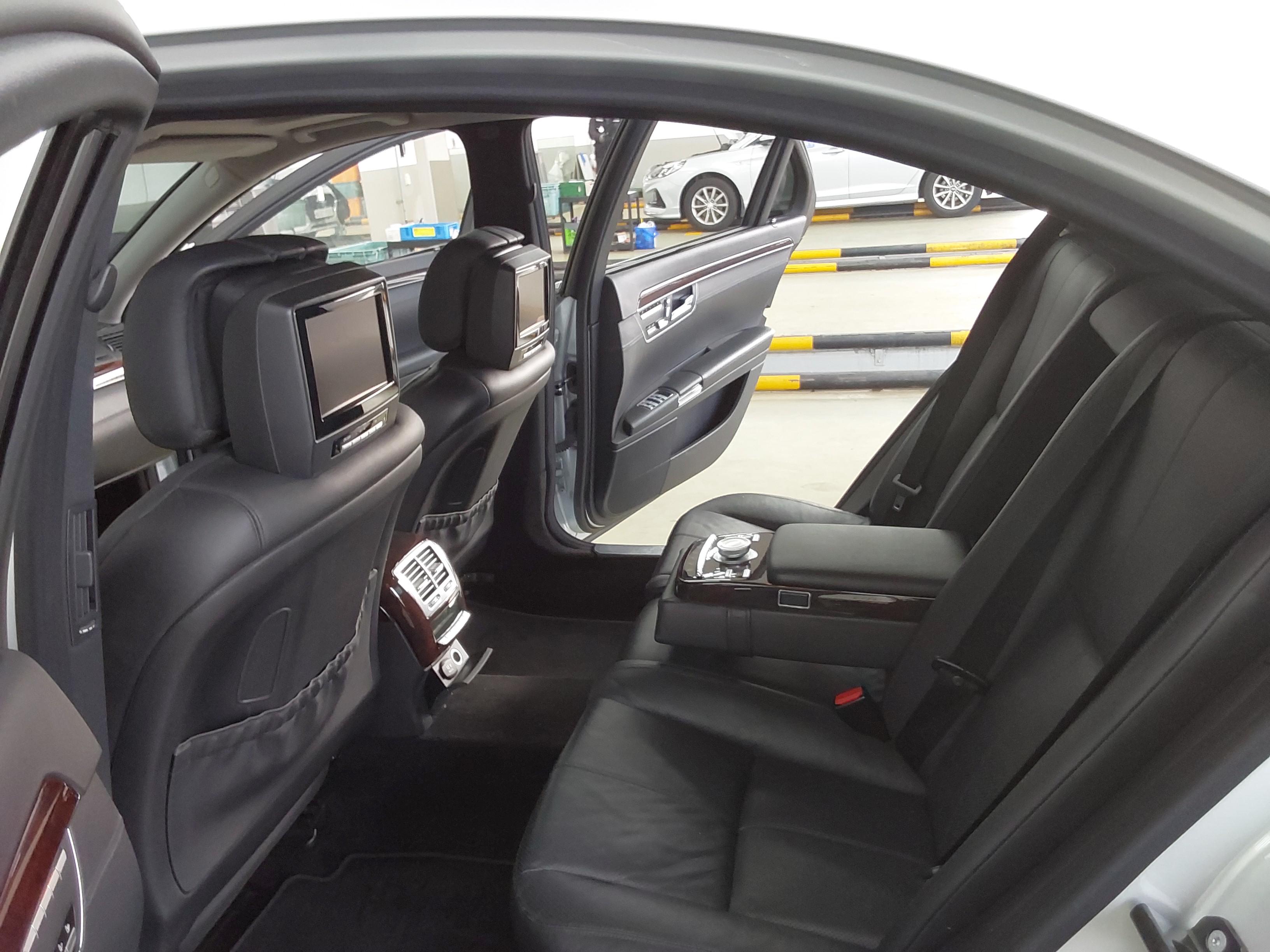 مرسيدس بنز إس كلاس 2008 - صورة 11