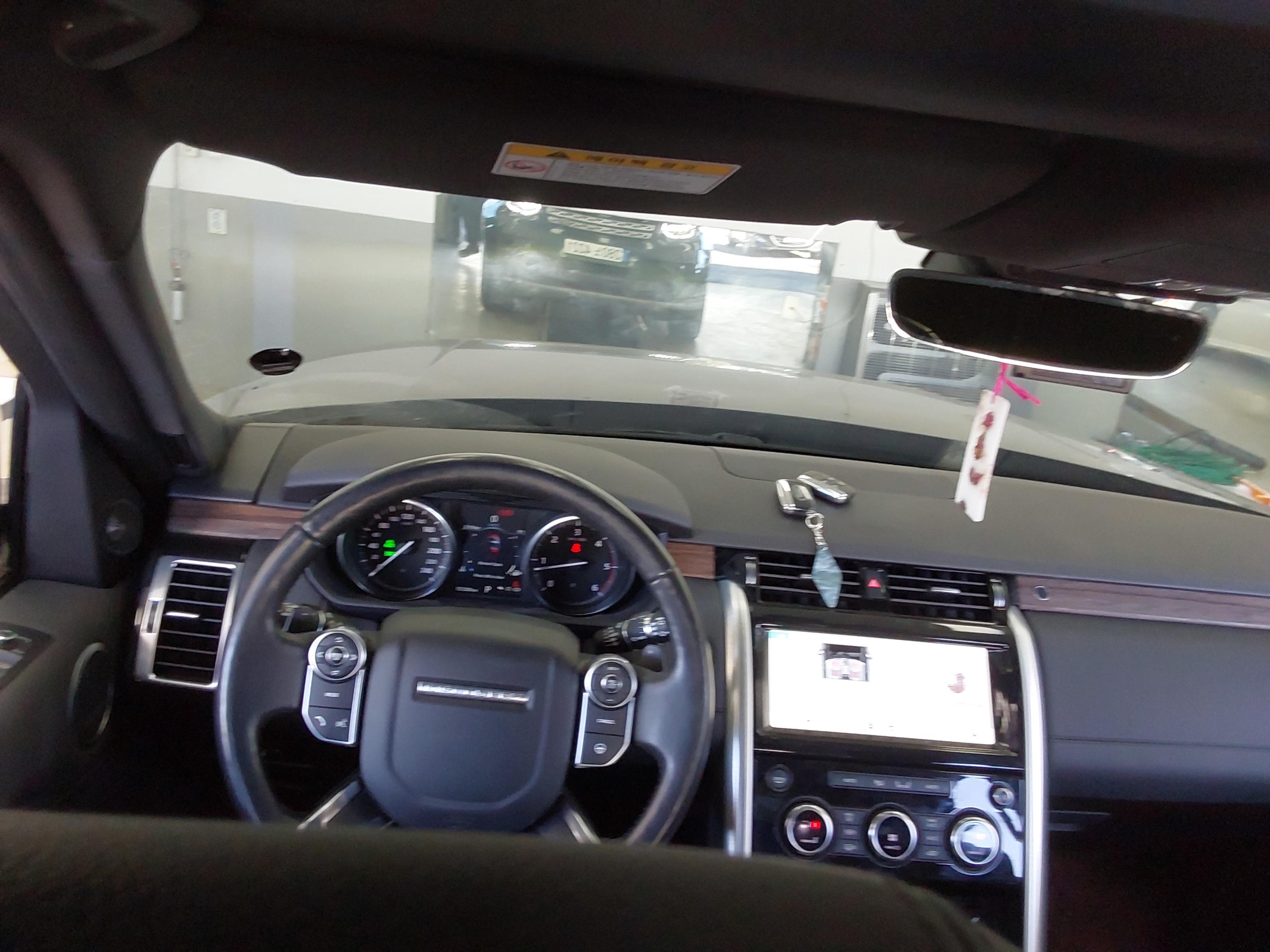 LAND-ROVER 디스커버리 2017 - 이미지 12