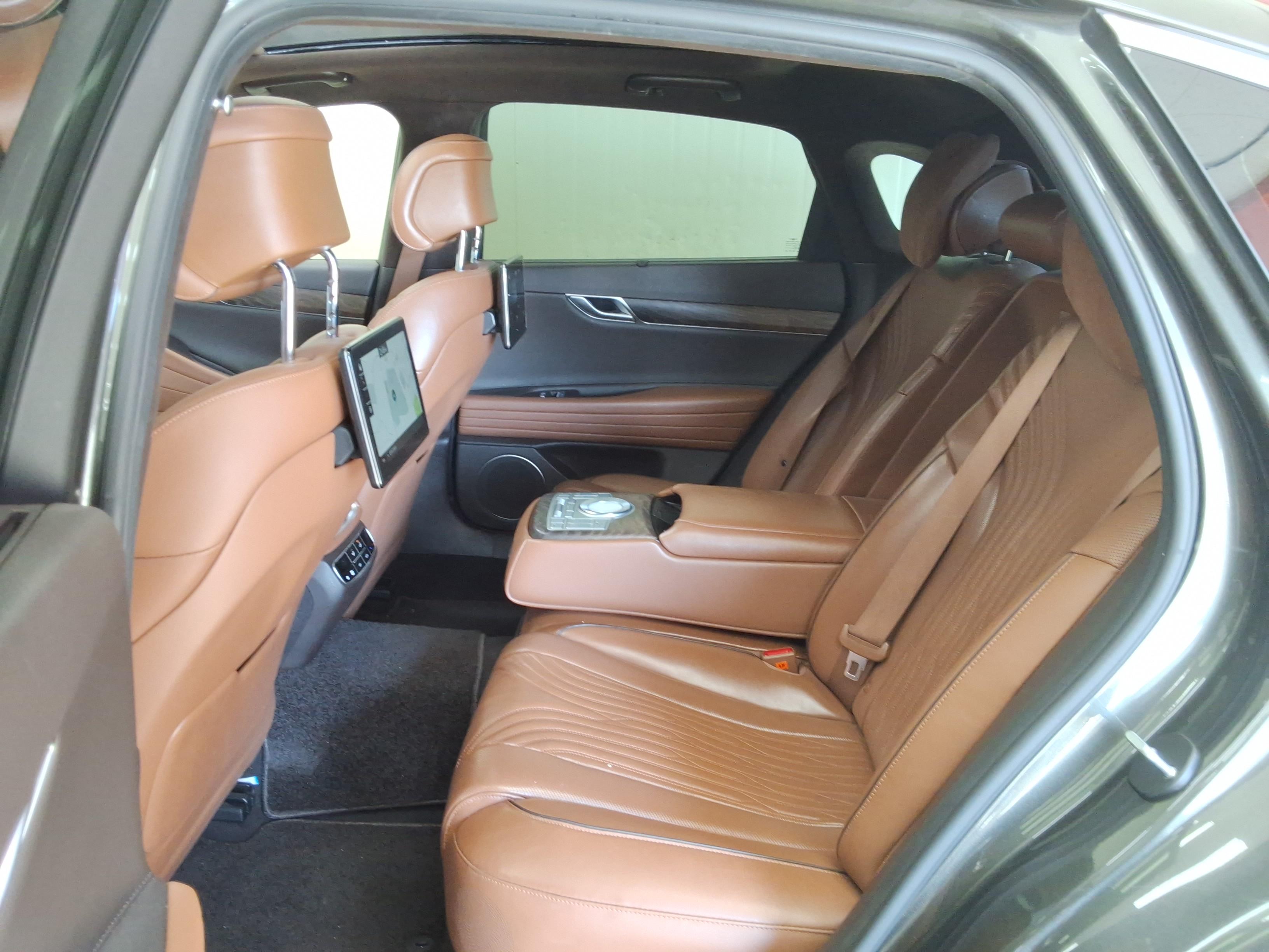 Genesis G80 2022 - Image 11