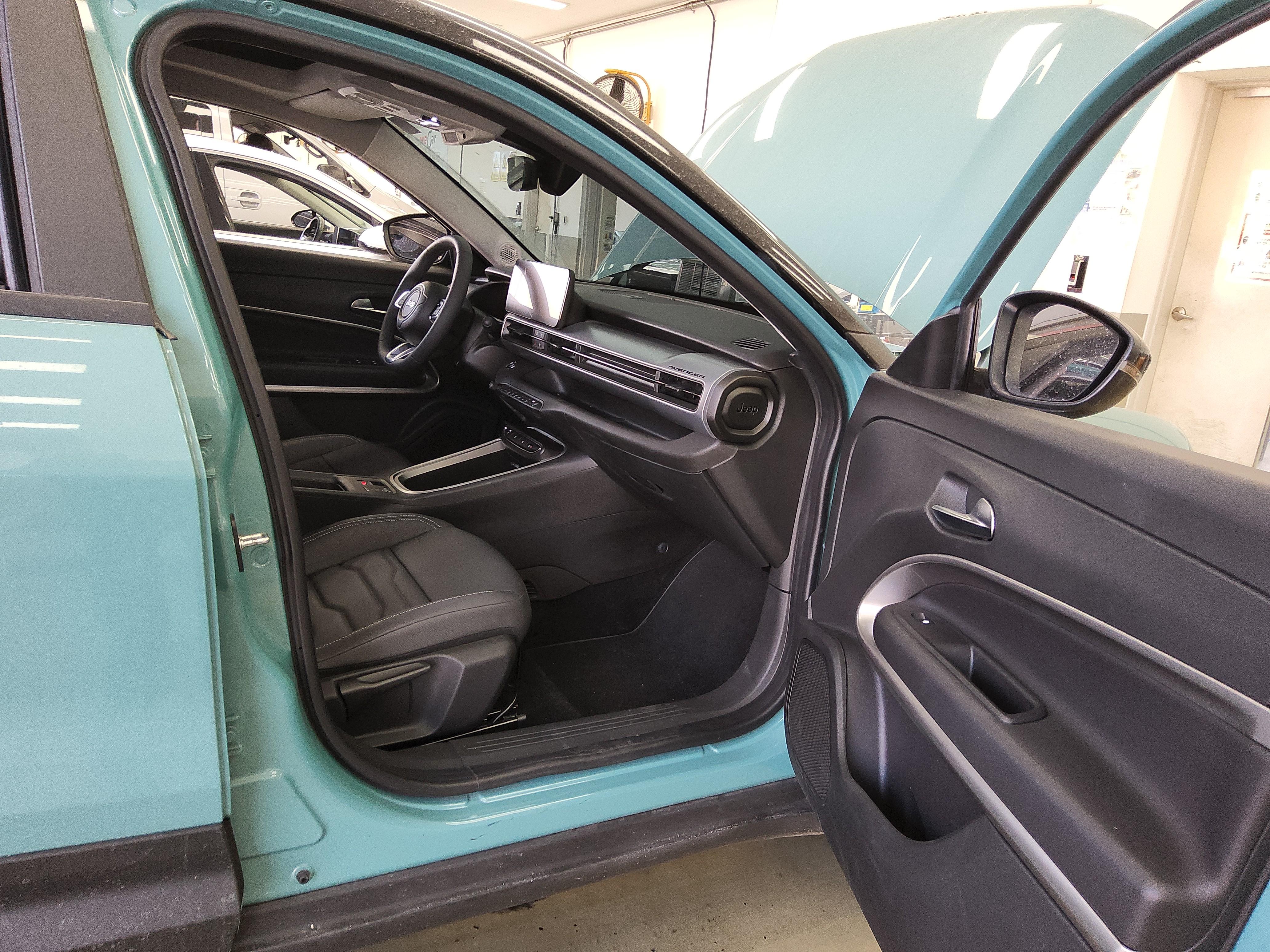 Dodge Avenger 2024 - Image 12