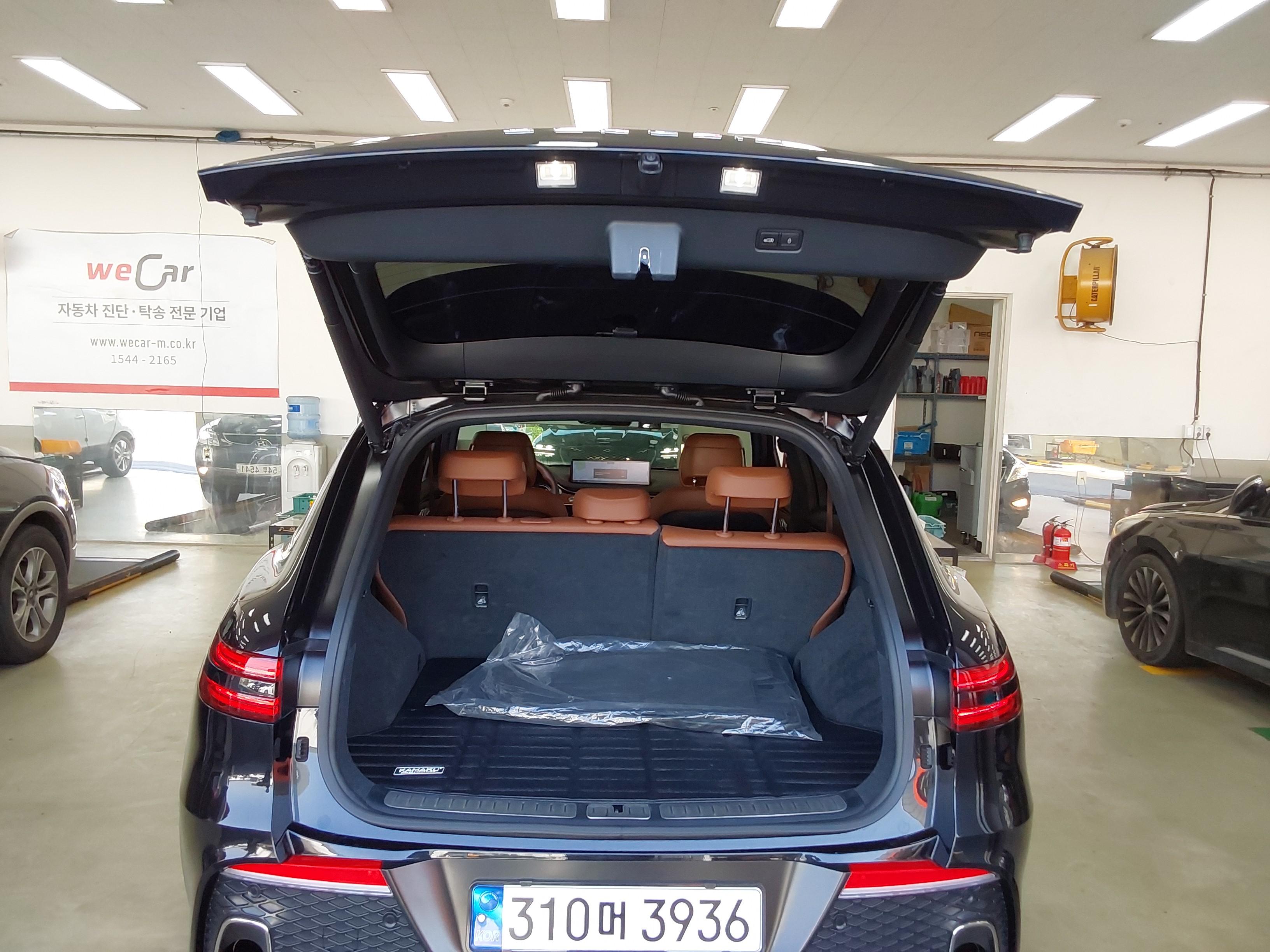 جينيسيس GV70 2023 - صورة 12