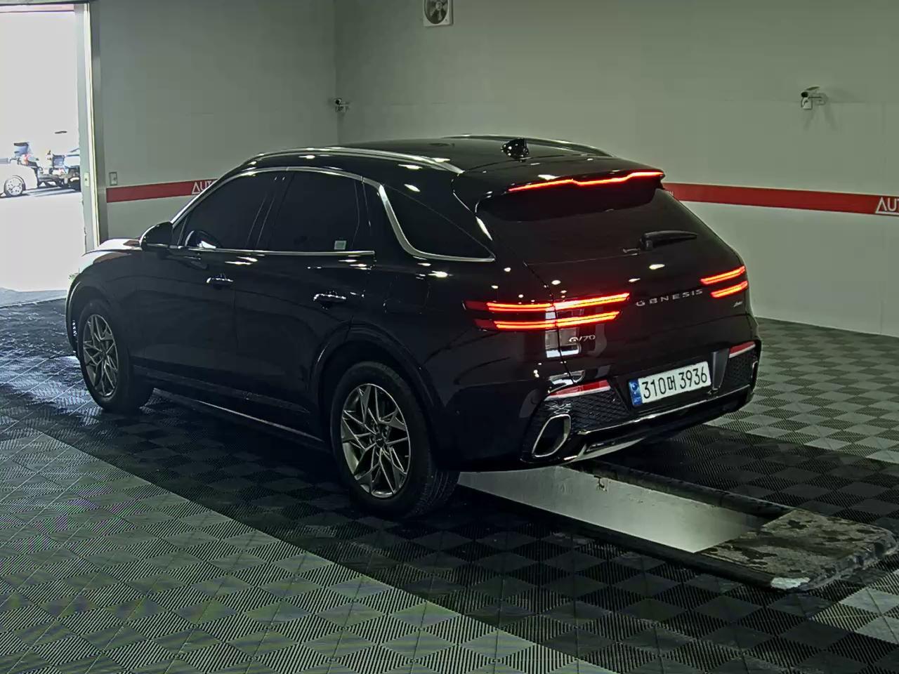 جينيسيس GV70 2023 - صورة 5