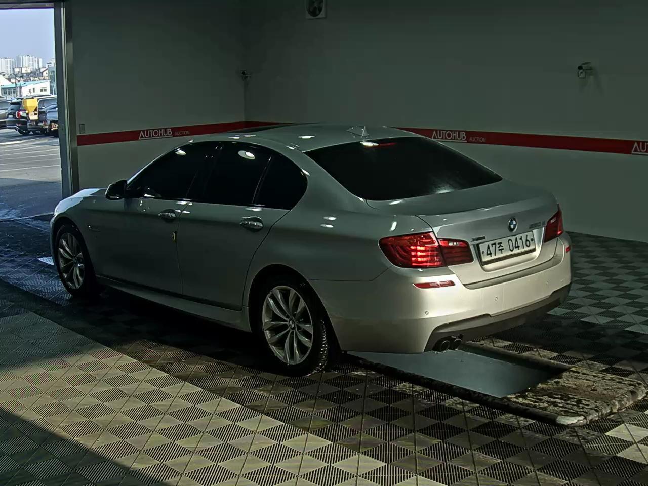 BMW 5 시리즈 2016 - 이미지 5