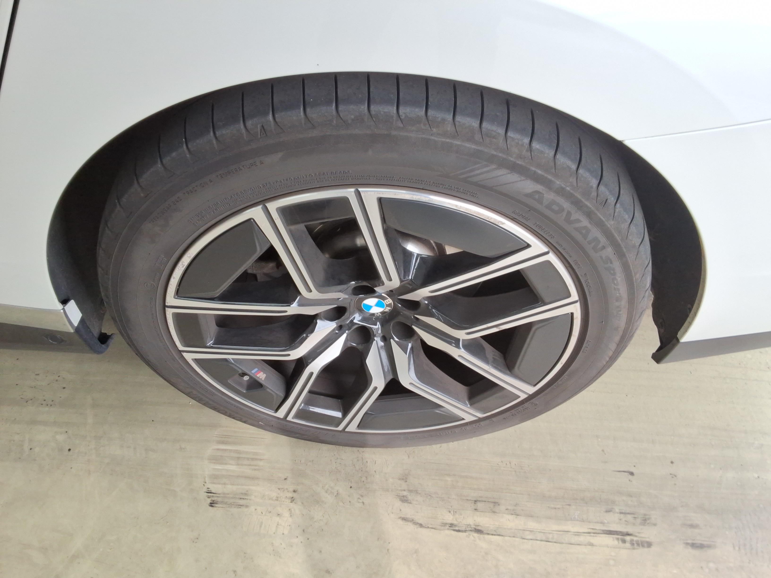 BMW 7 Series 2024 - Image 21