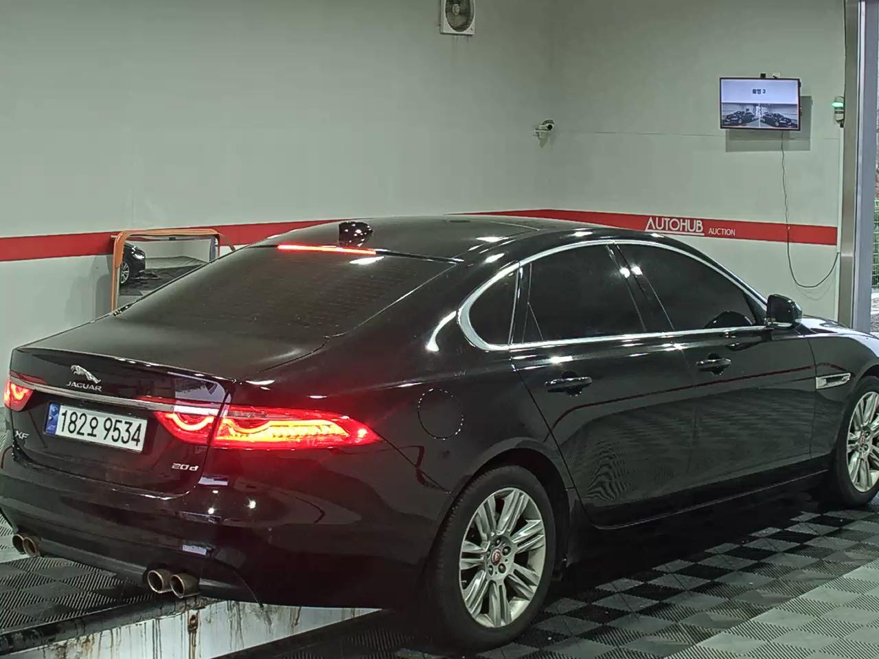 Jaguar Jaguar 2018 - Image 4