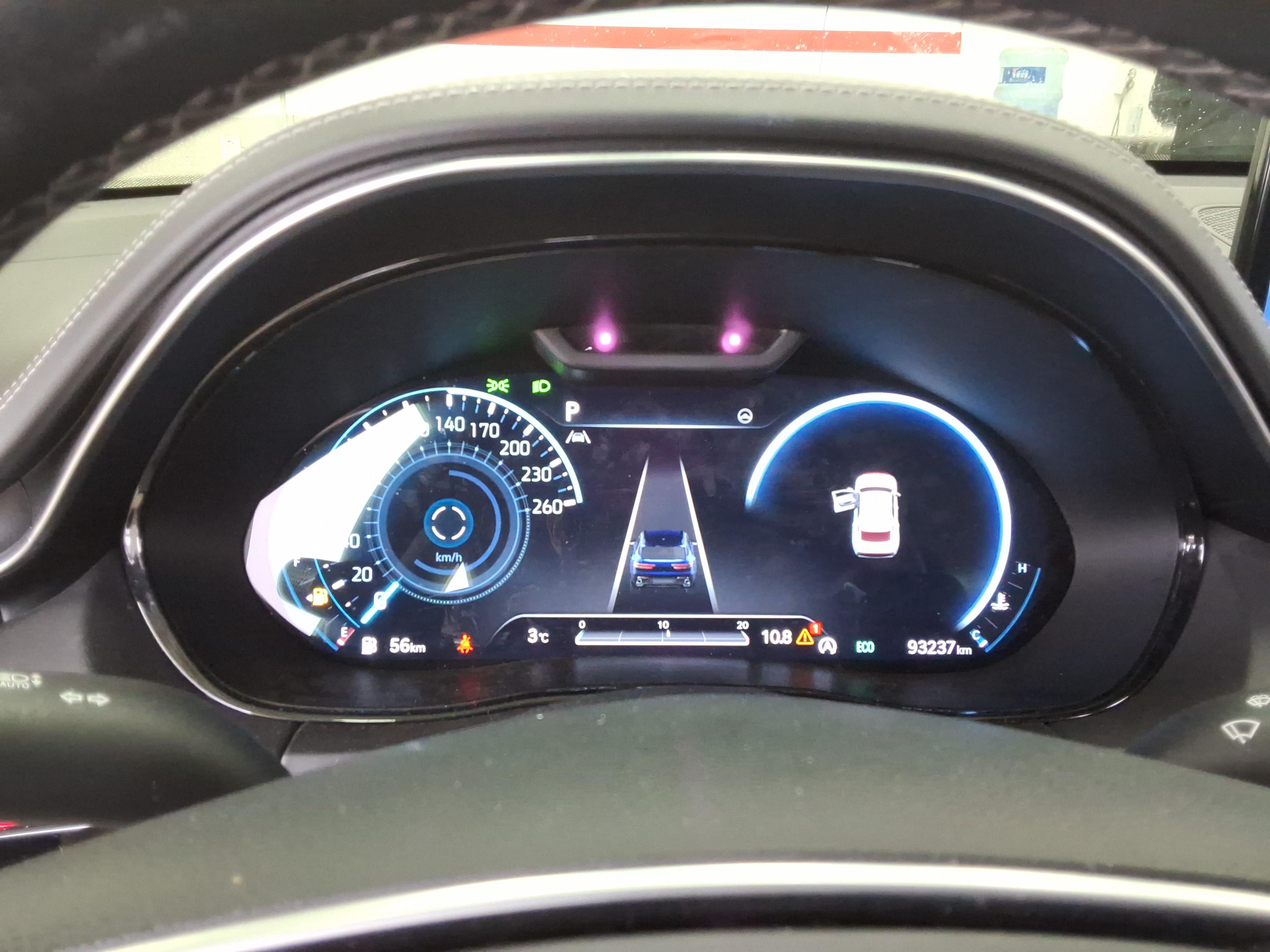 جينيسيس GV70 2021 - صورة 9