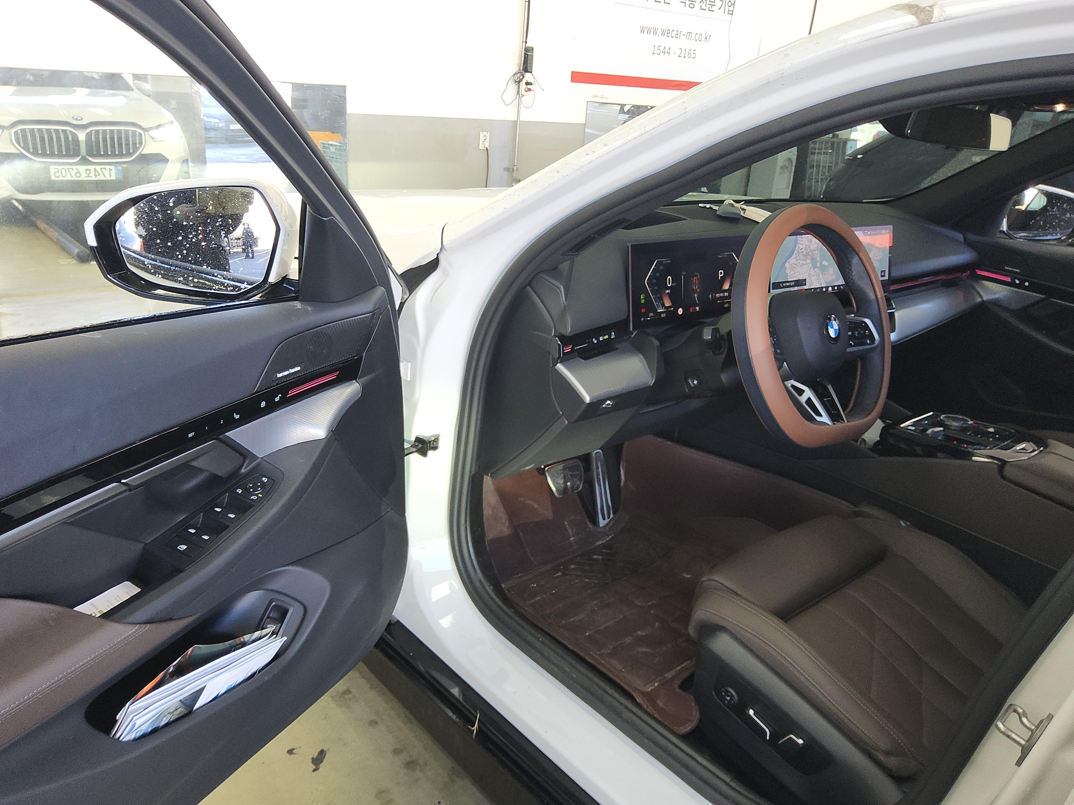 بي إم دبليو الفئة 5 2024 - صورة 9