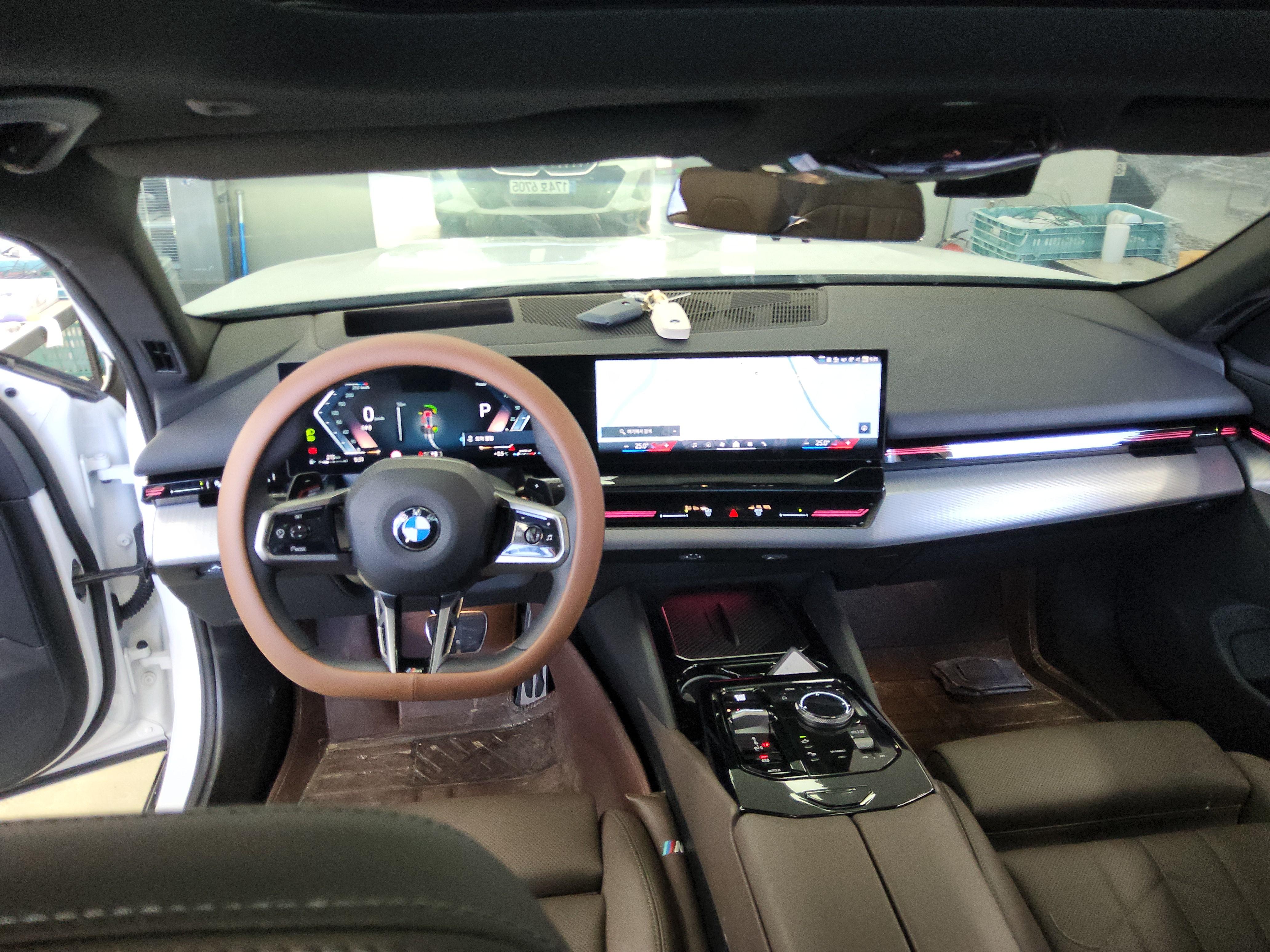 بي إم دبليو الفئة 5 2024 - صورة 10