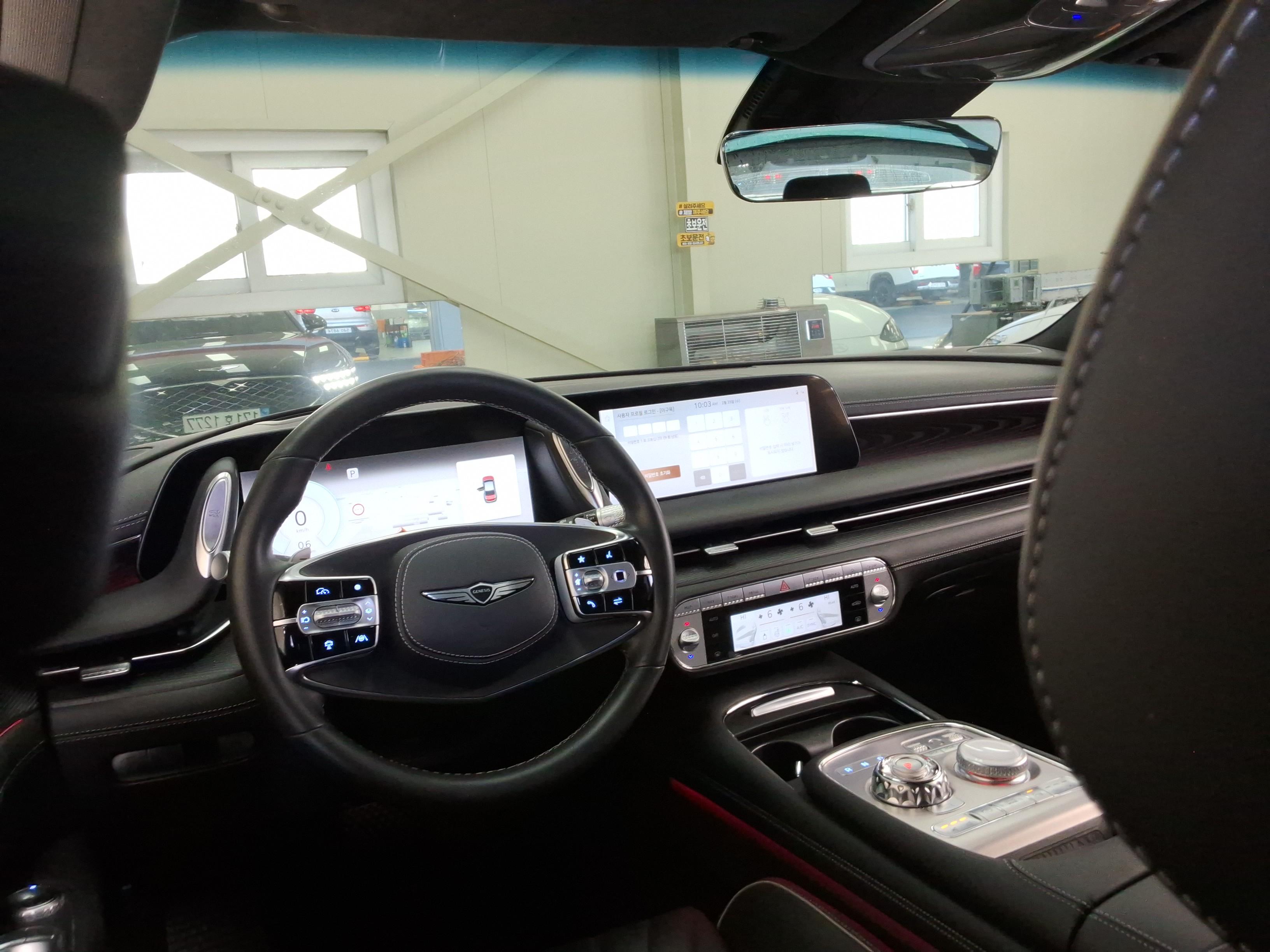 Genesis G90 2023 - Image 10