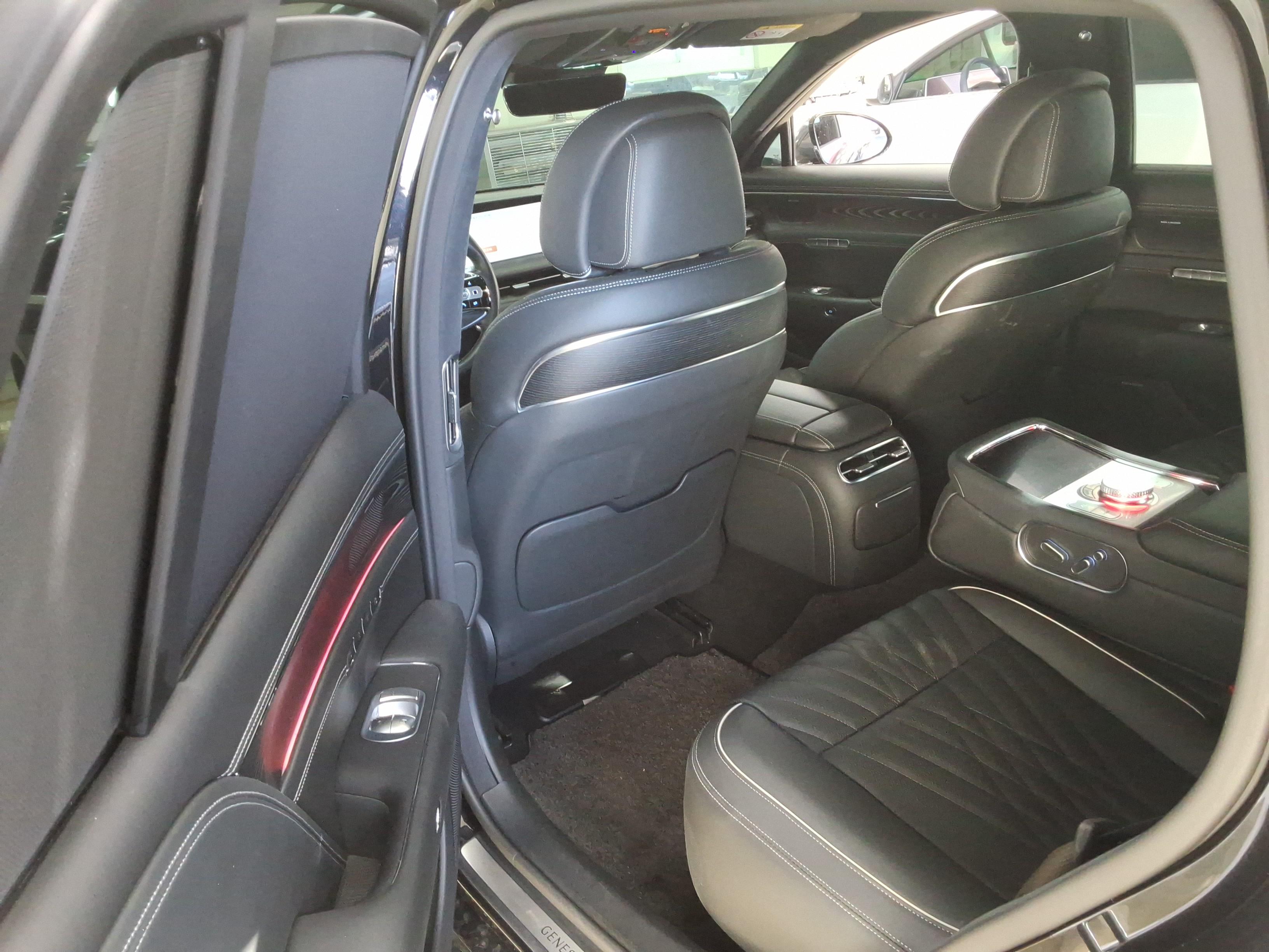 Genesis G90 2023 - Image 11