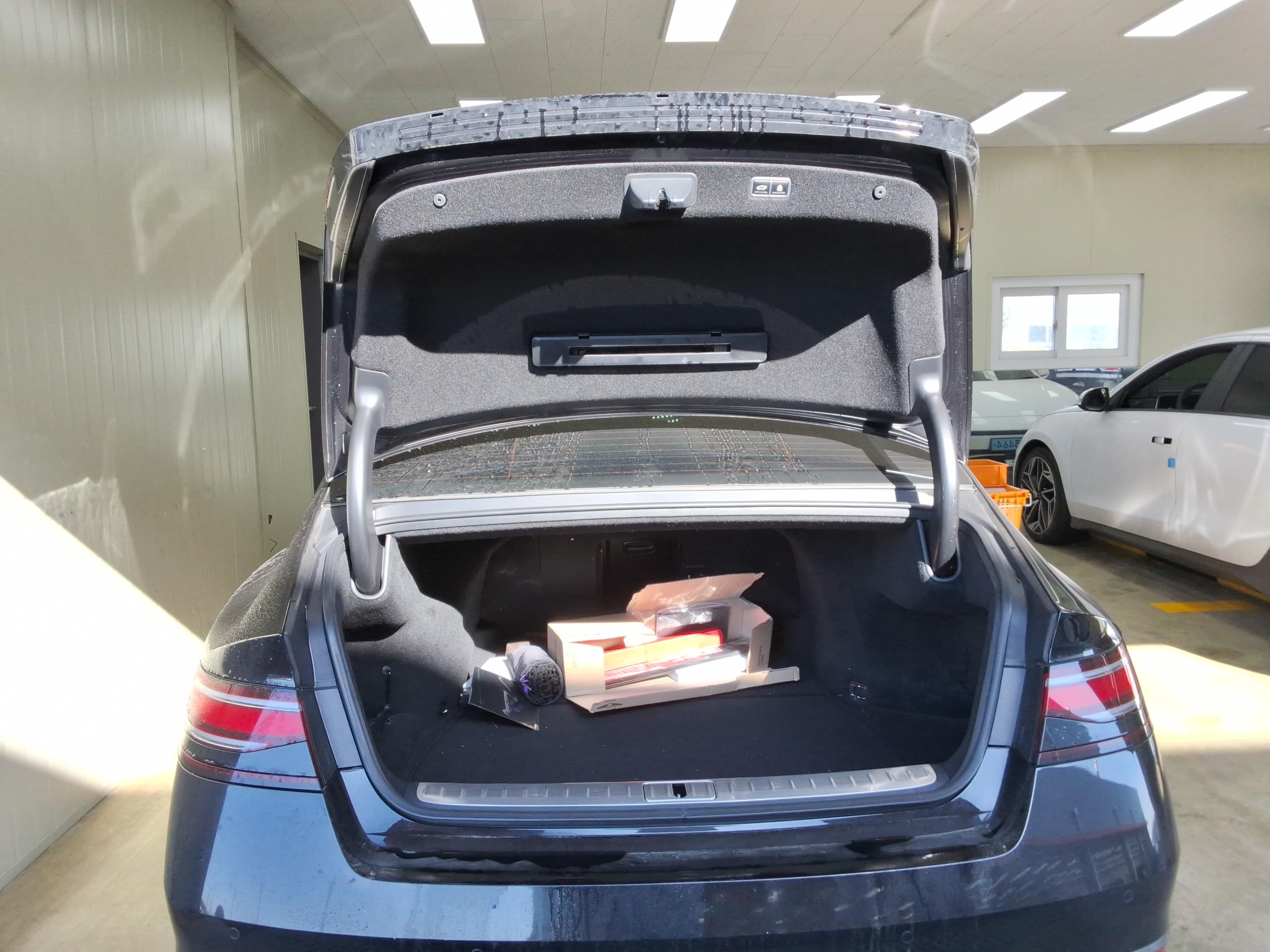 Genesis G90 2023 - Image 12