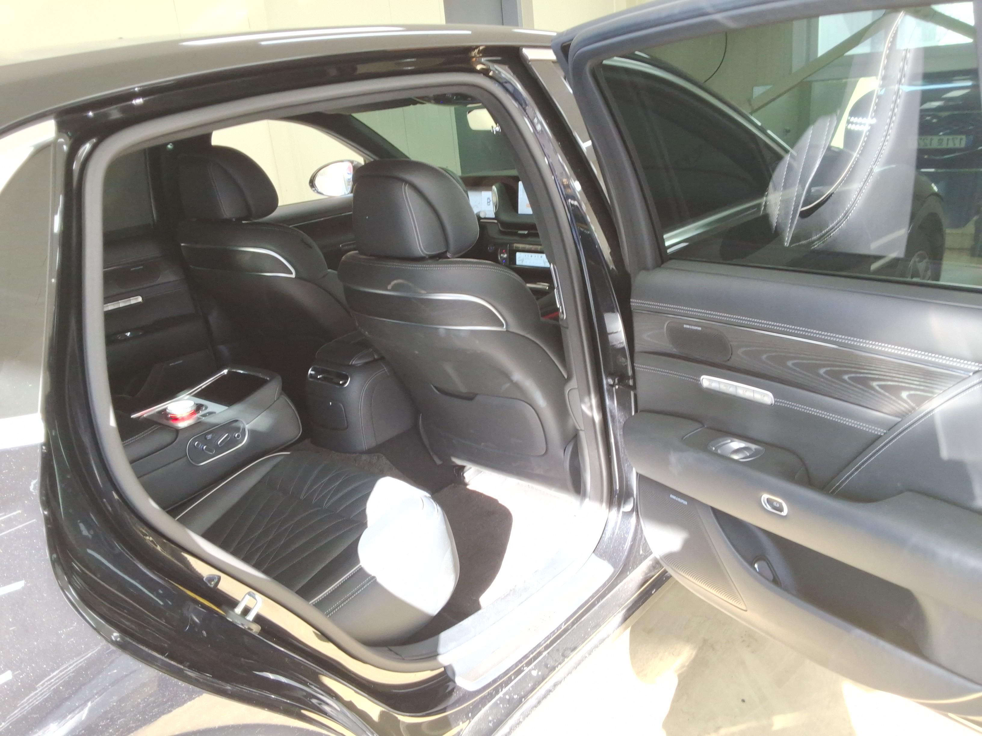 Genesis G90 2023 - Image 13