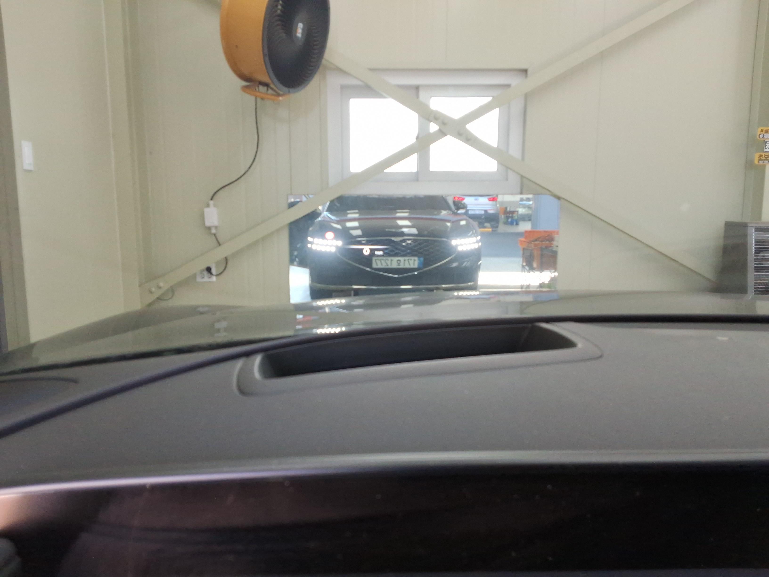 Genesis G90 2023 - Image 16