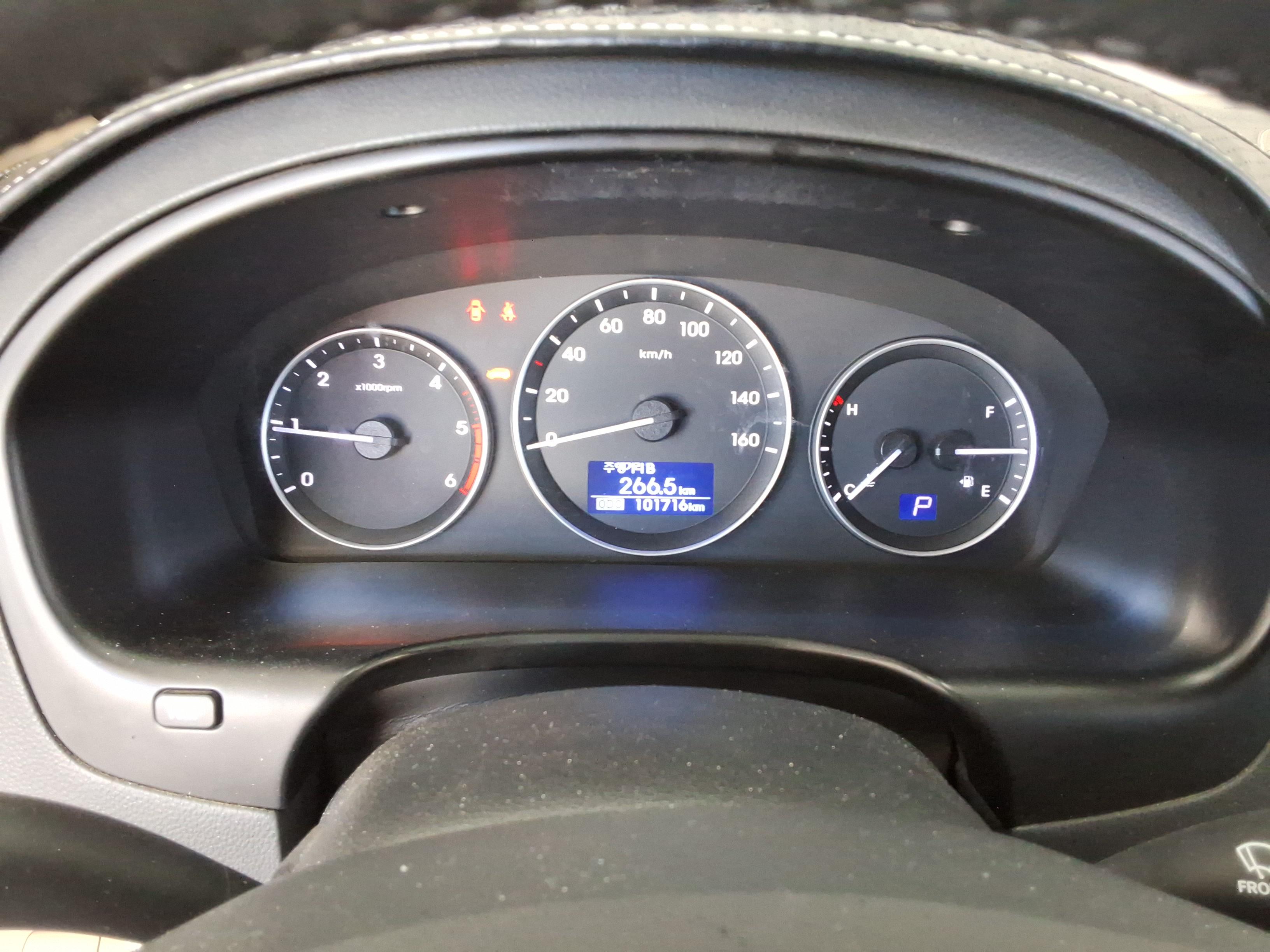 هيونداي جراند ستاريكس 2020 - صورة 9