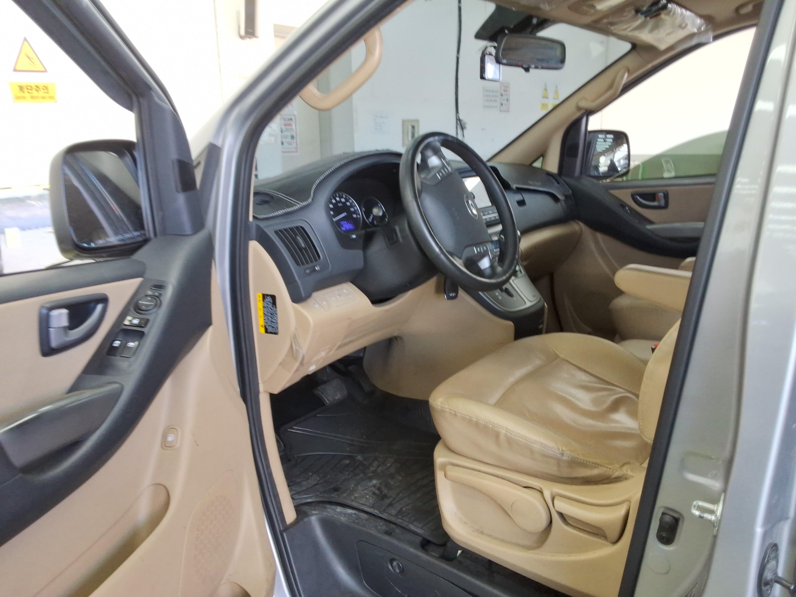 هيونداي جراند ستاريكس 2020 - صورة 10